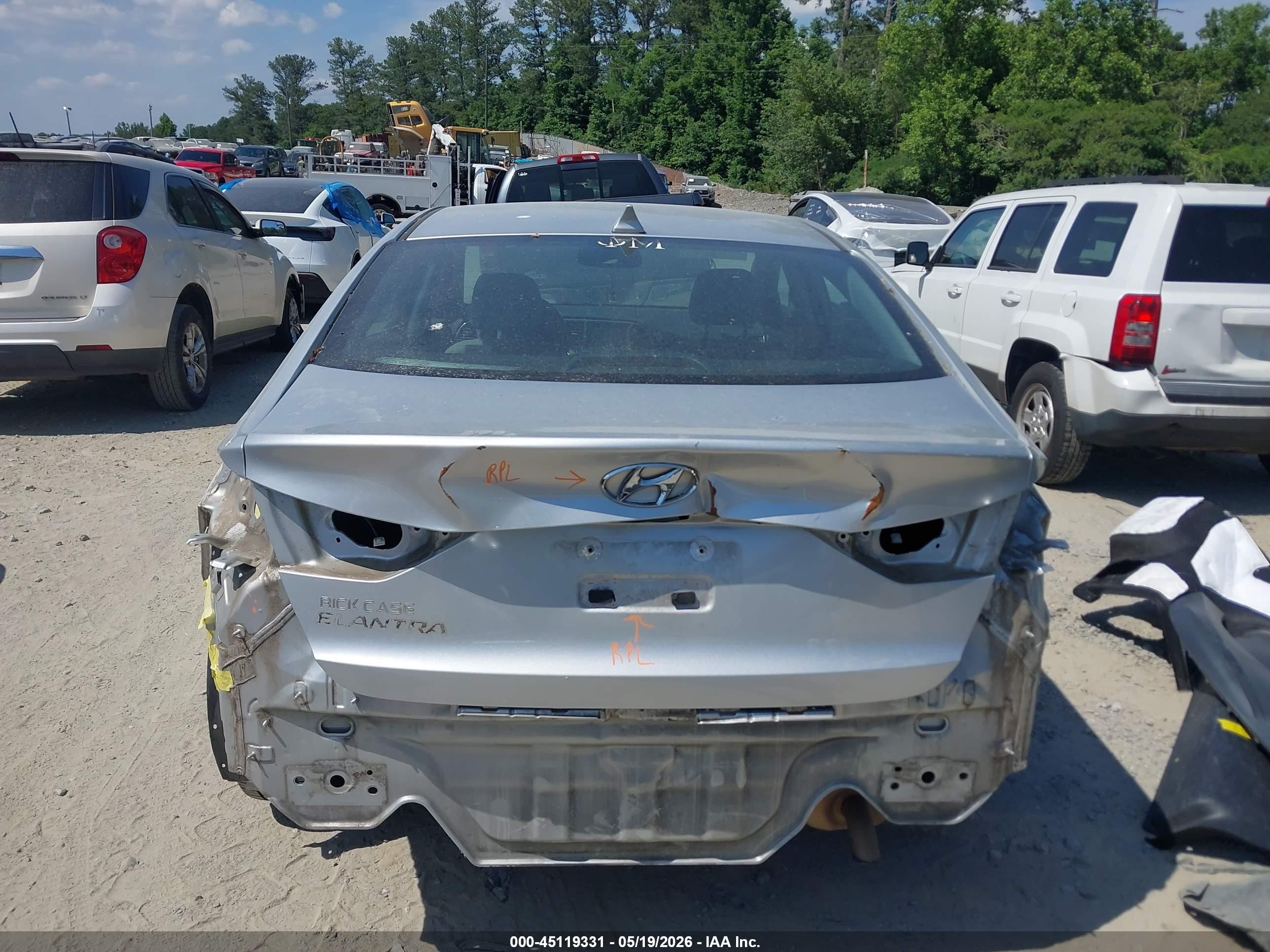 2018 Hyundai Elantra Sel Silver vin: 5NPD84LF9JH249838
