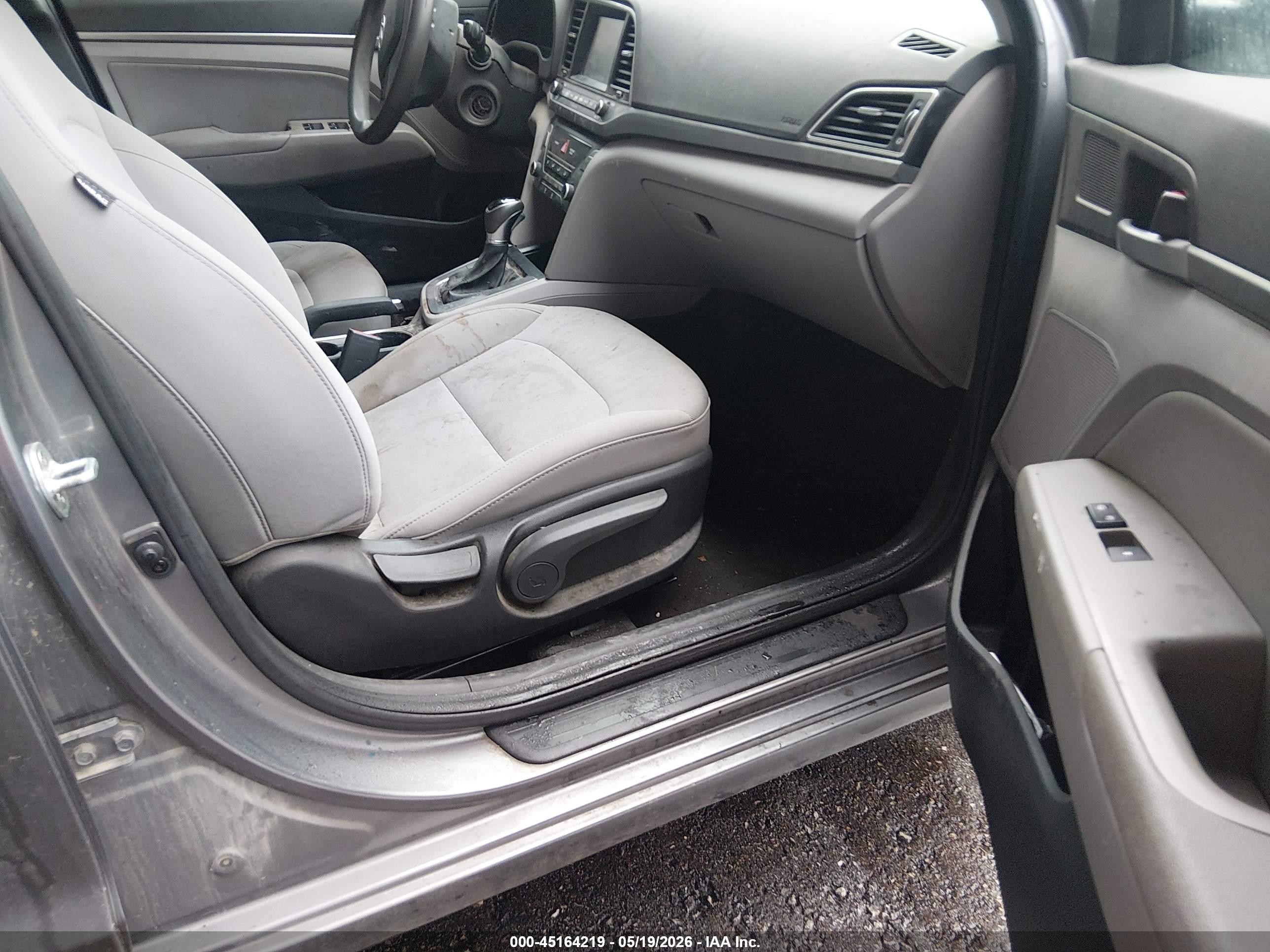 2018 Hyundai Elantra Sel Gray vin: 5NPD84LF9JH315241