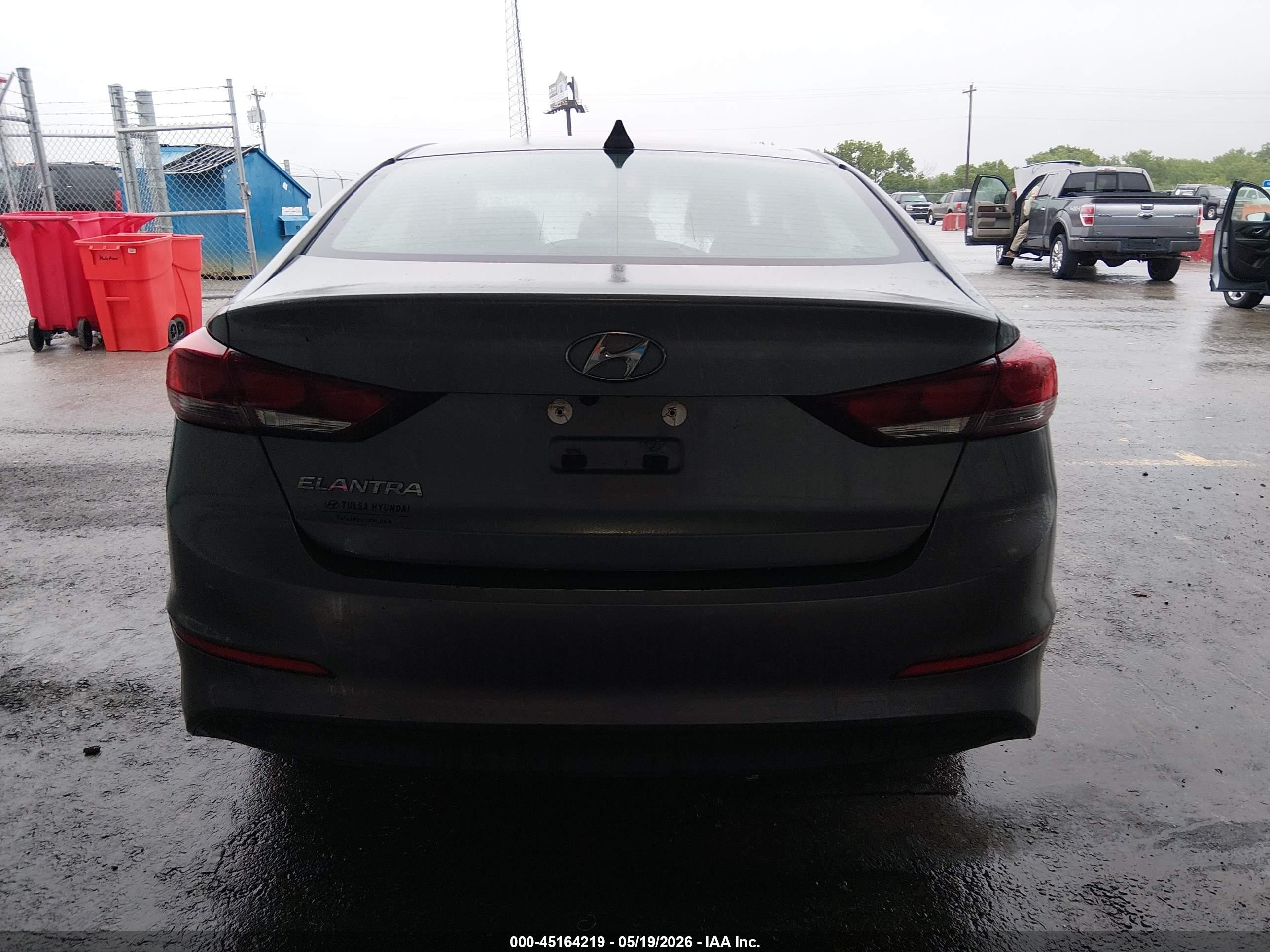 2018 Hyundai Elantra Sel Gray vin: 5NPD84LF9JH315241