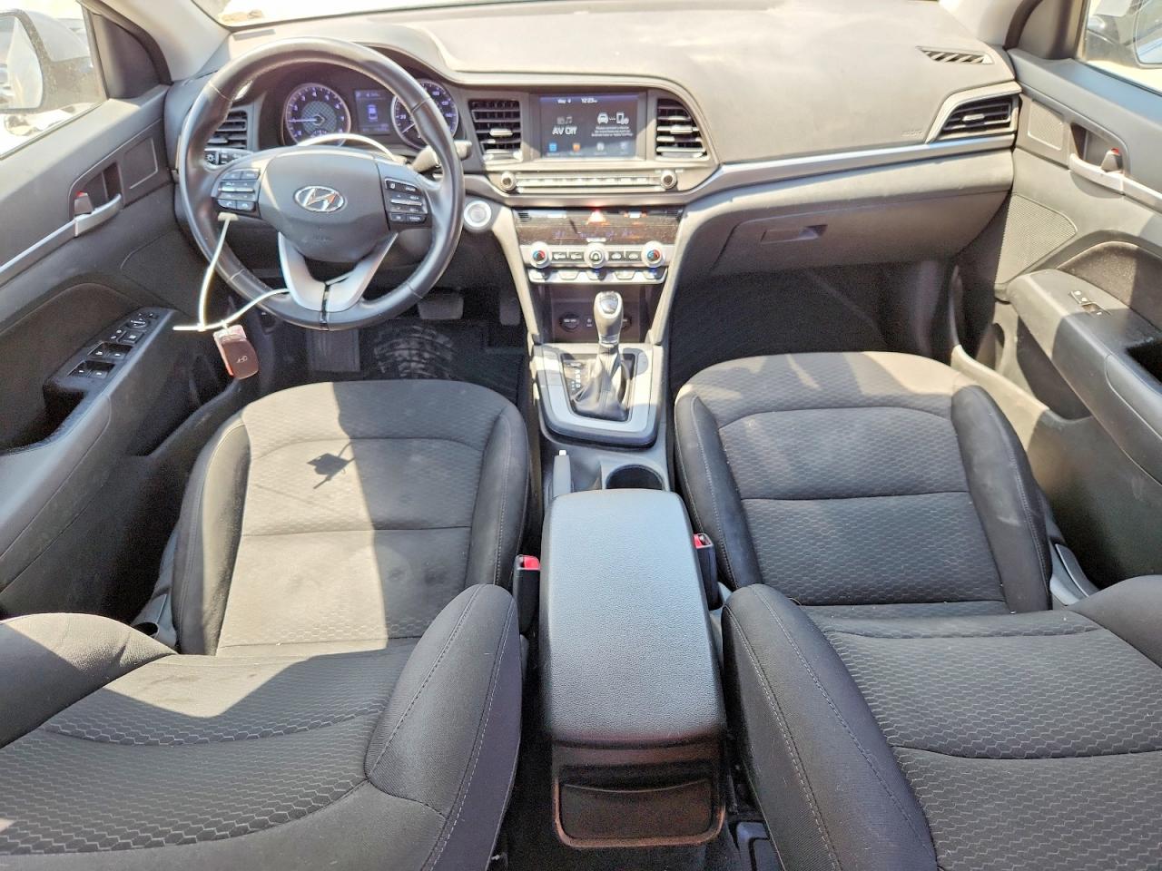 2019 Hyundai Elantra Value Edition Silver vin: 5NPD84LF9KH454884