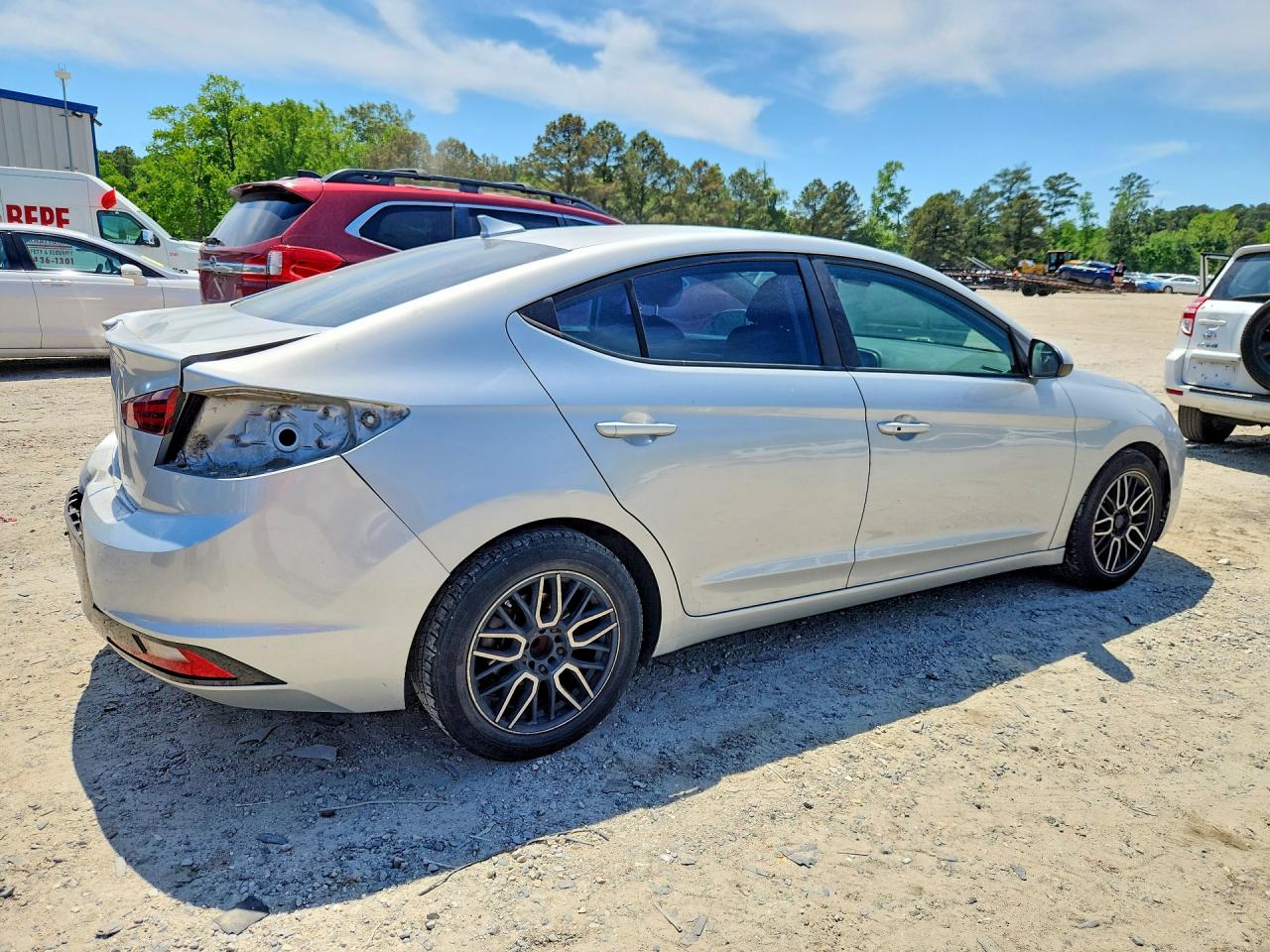2019 Hyundai Elantra Value Edition Silver vin: 5NPD84LF9KH454884