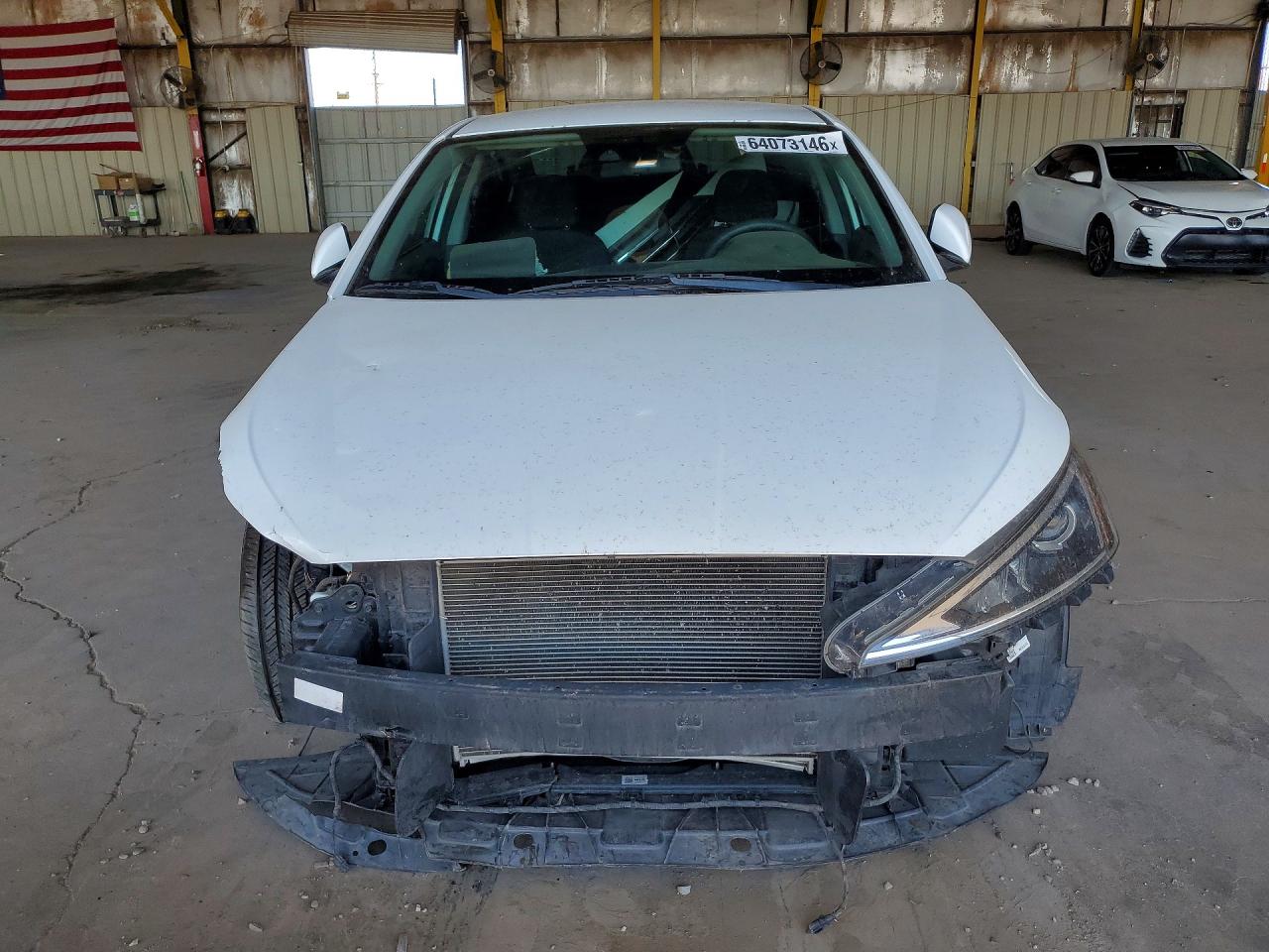 2019 Hyundai Elantra Sel White vin: 5NPD84LF9KH471930