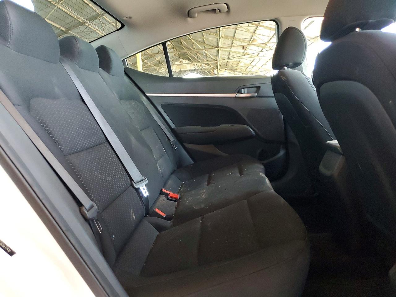 2019 Hyundai Elantra Sel White vin: 5NPD84LF9KH471930