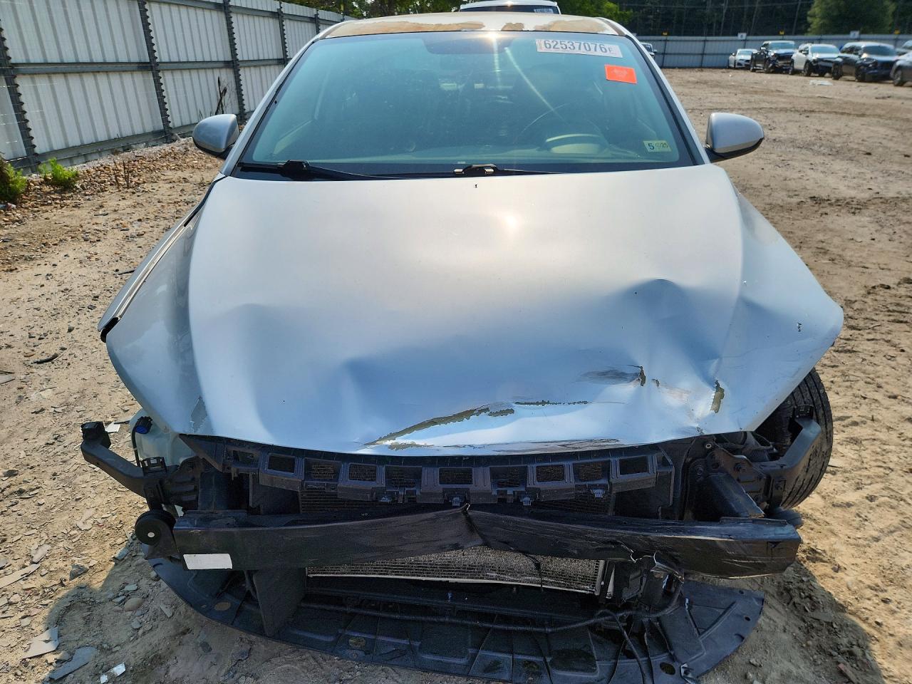 2017 Hyundai Elantra Se Silver vin: 5NPD84LFXHH120064