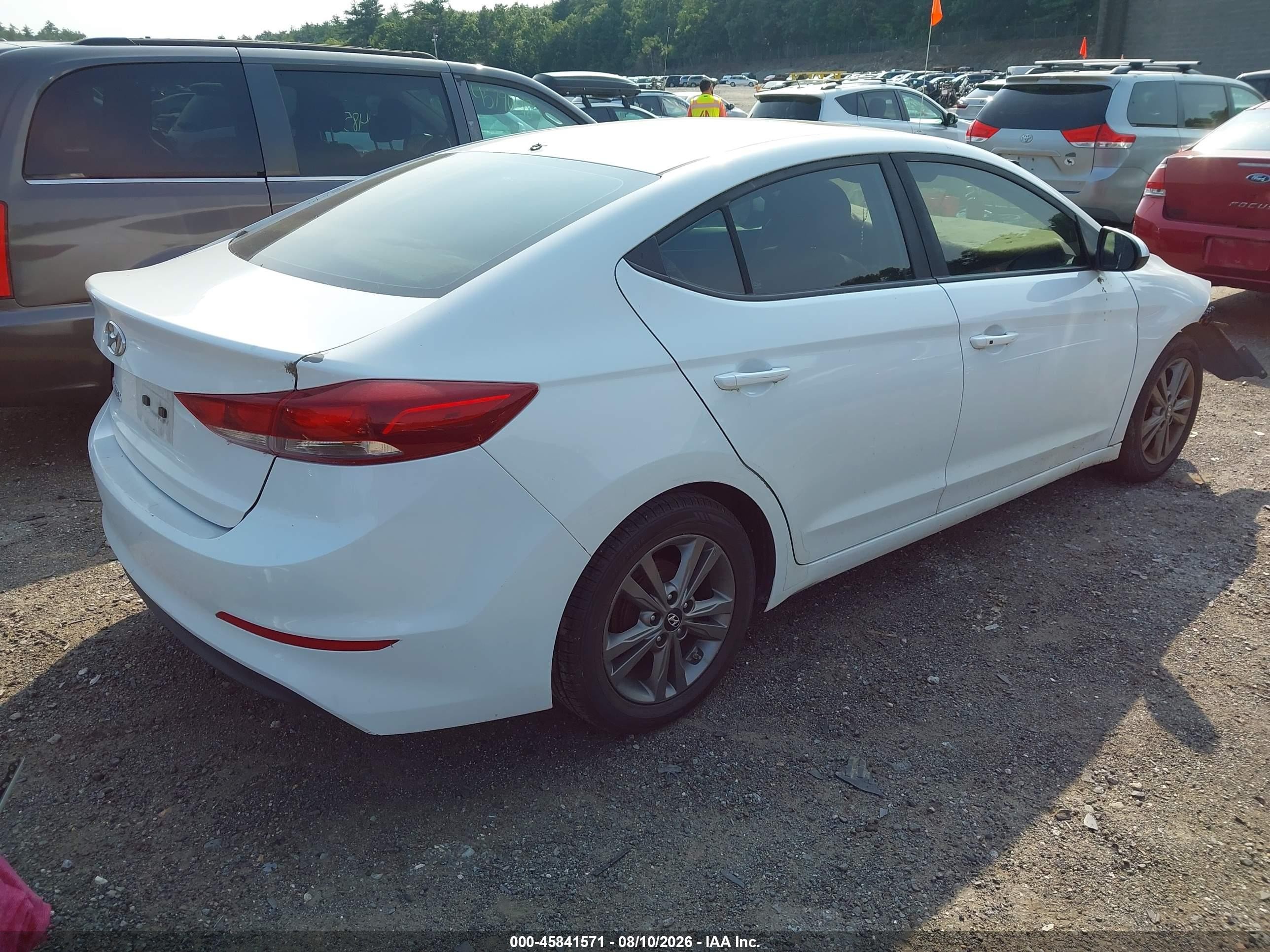 2017 Hyundai Elantra Value Edition White vin: 5NPD84LFXHH161696
