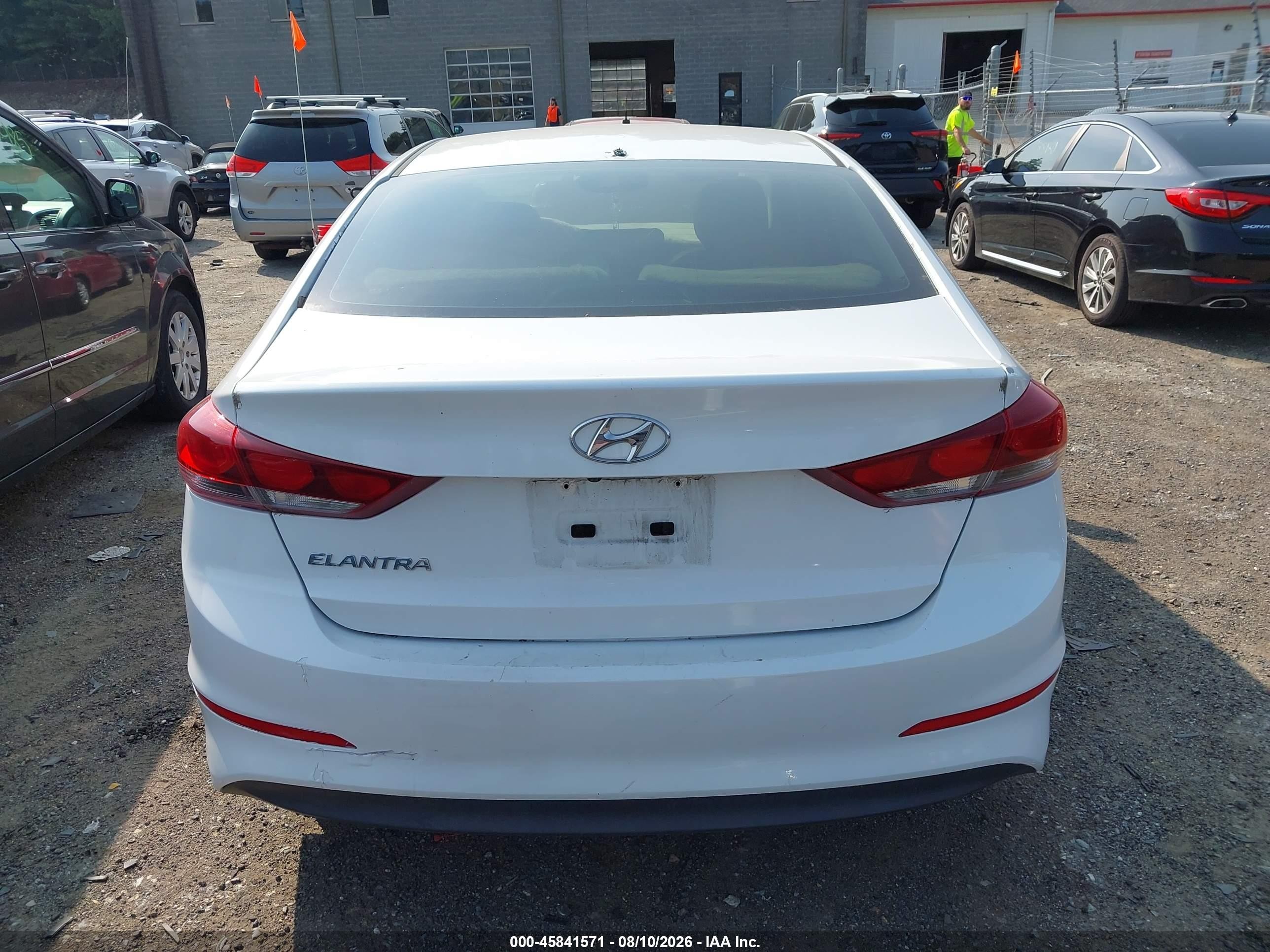 2017 Hyundai Elantra Value Edition White vin: 5NPD84LFXHH161696