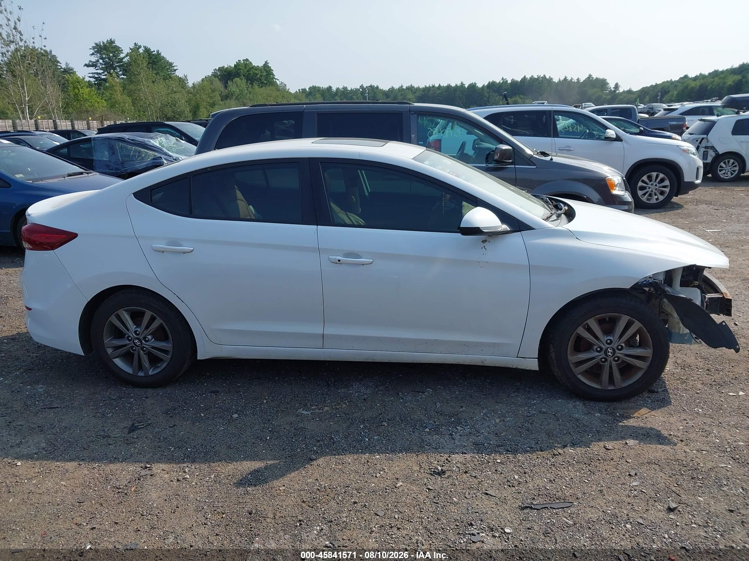 2017 Hyundai Elantra Value Edition White vin: 5NPD84LFXHH161696