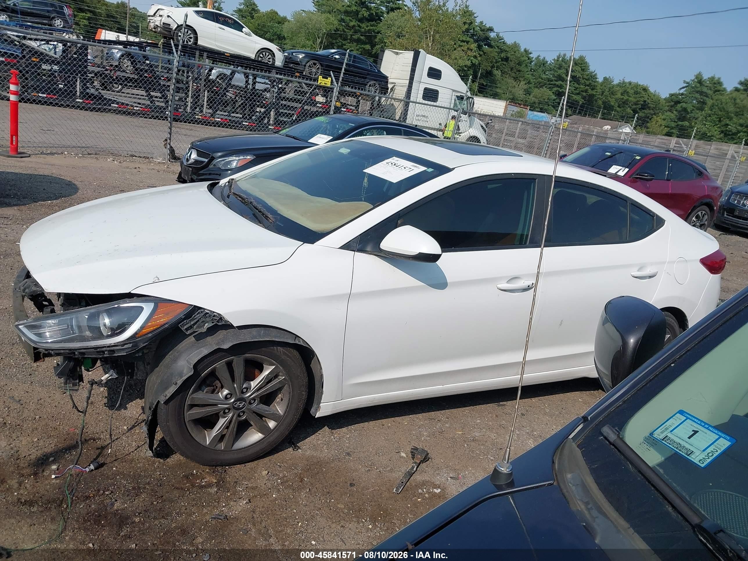 2017 Hyundai Elantra Value Edition White vin: 5NPD84LFXHH161696