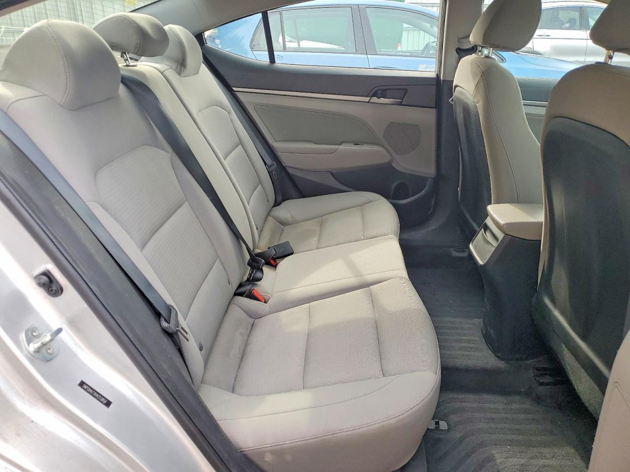 2017 Hyundai Elantra Se Серебряный vin: 5NPD84LFXHH210864