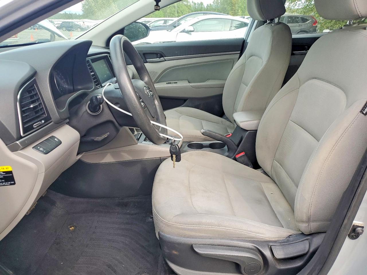 2017 Hyundai Elantra Se Серебряный vin: 5NPD84LFXHH210864