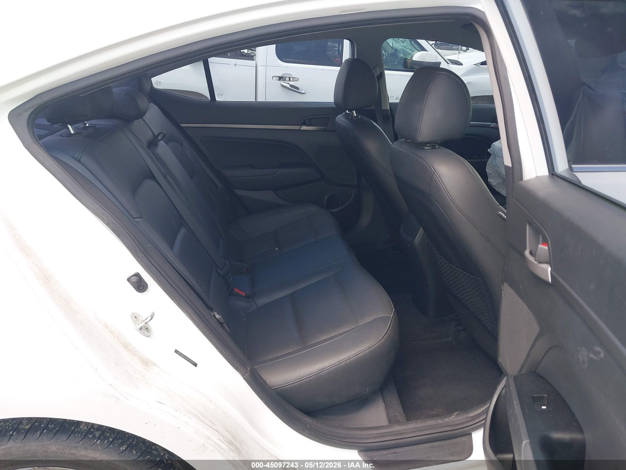2018 Hyundai Elantra Limited White vin: 5NPD84LFXJH215620