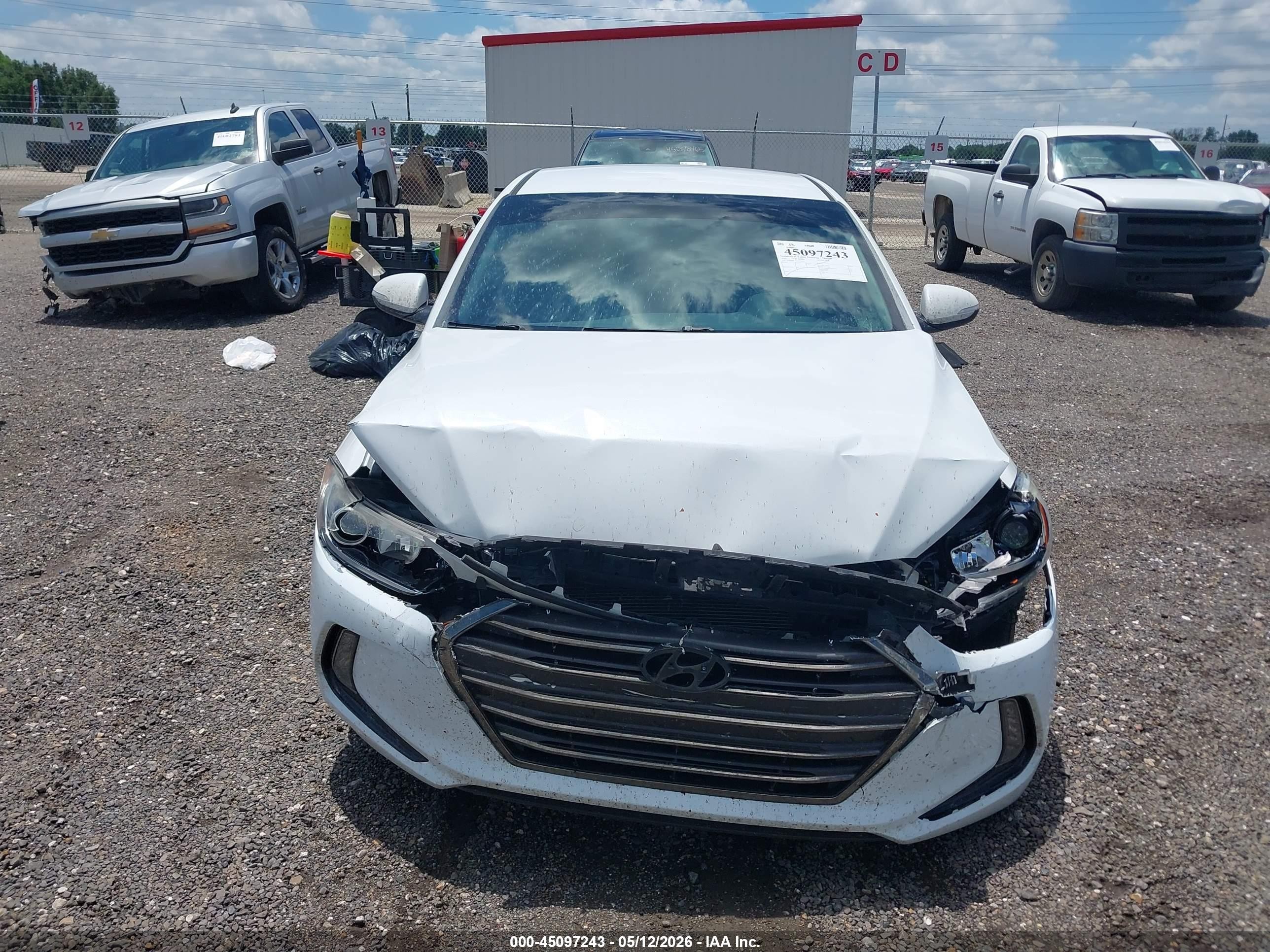 2018 Hyundai Elantra Limited White vin: 5NPD84LFXJH215620