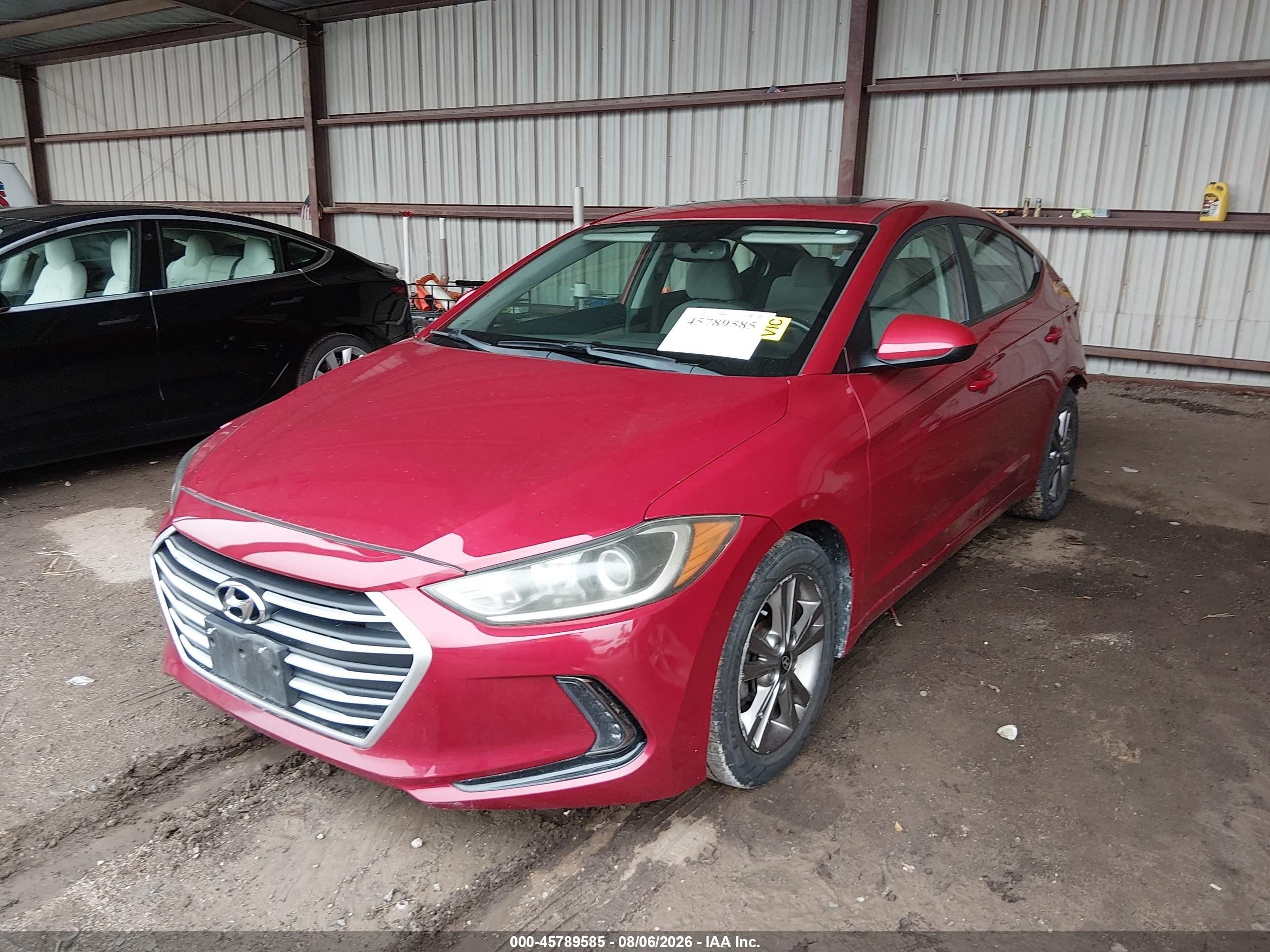 2018 Hyundai Elantra Value Edition Красный vin: 5NPD84LFXJH280967