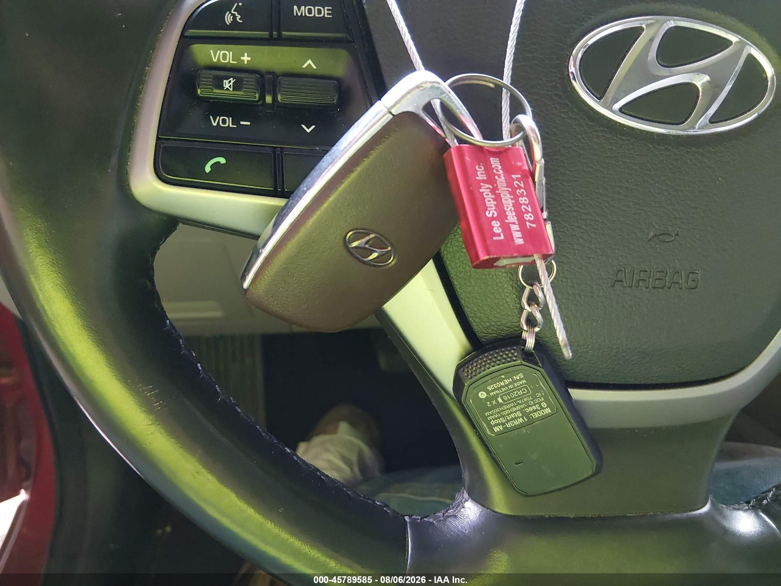 2018 Hyundai Elantra Value Edition Красный vin: 5NPD84LFXJH280967