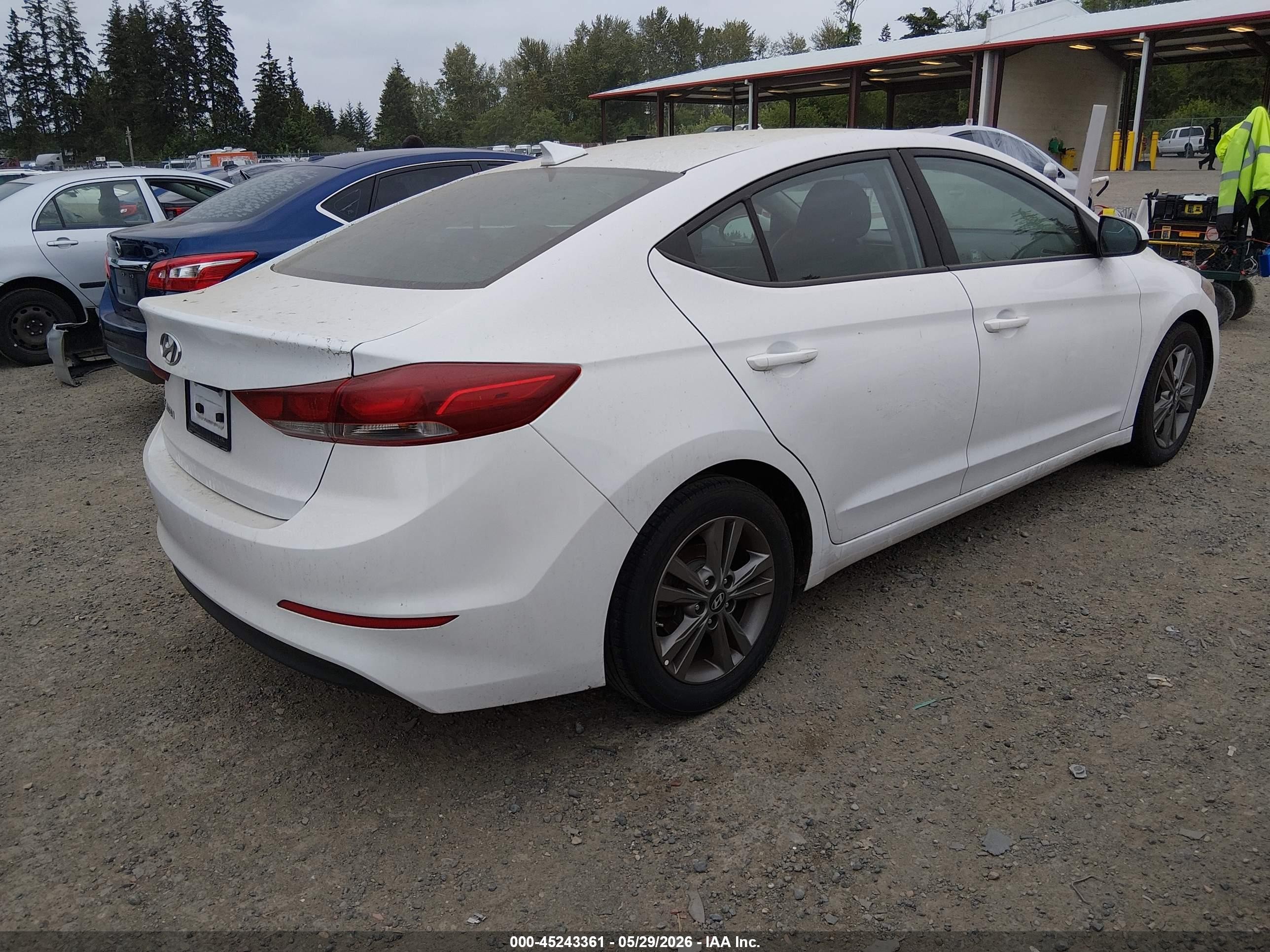 2018 Hyundai Elantra Sel White vin: 5NPD84LFXJH299793