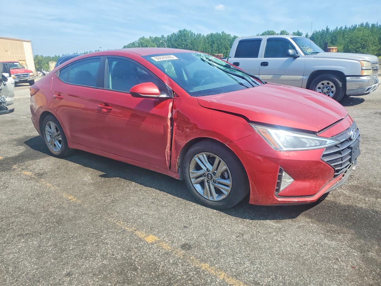 2019 Hyundai Elantra Sel Red vin: 5NPD84LFXKH410327