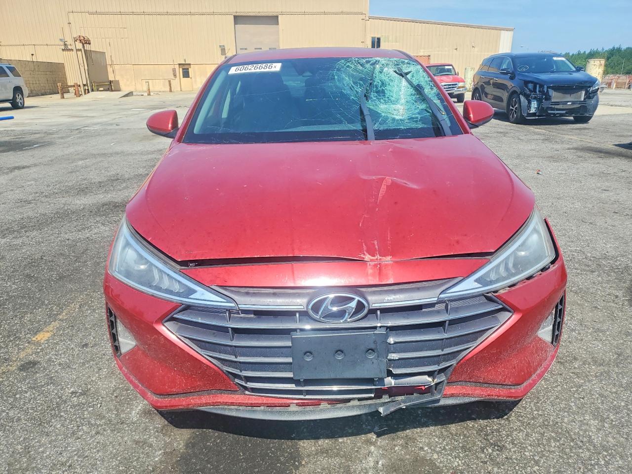 2019 Hyundai Elantra Sel Red vin: 5NPD84LFXKH410327
