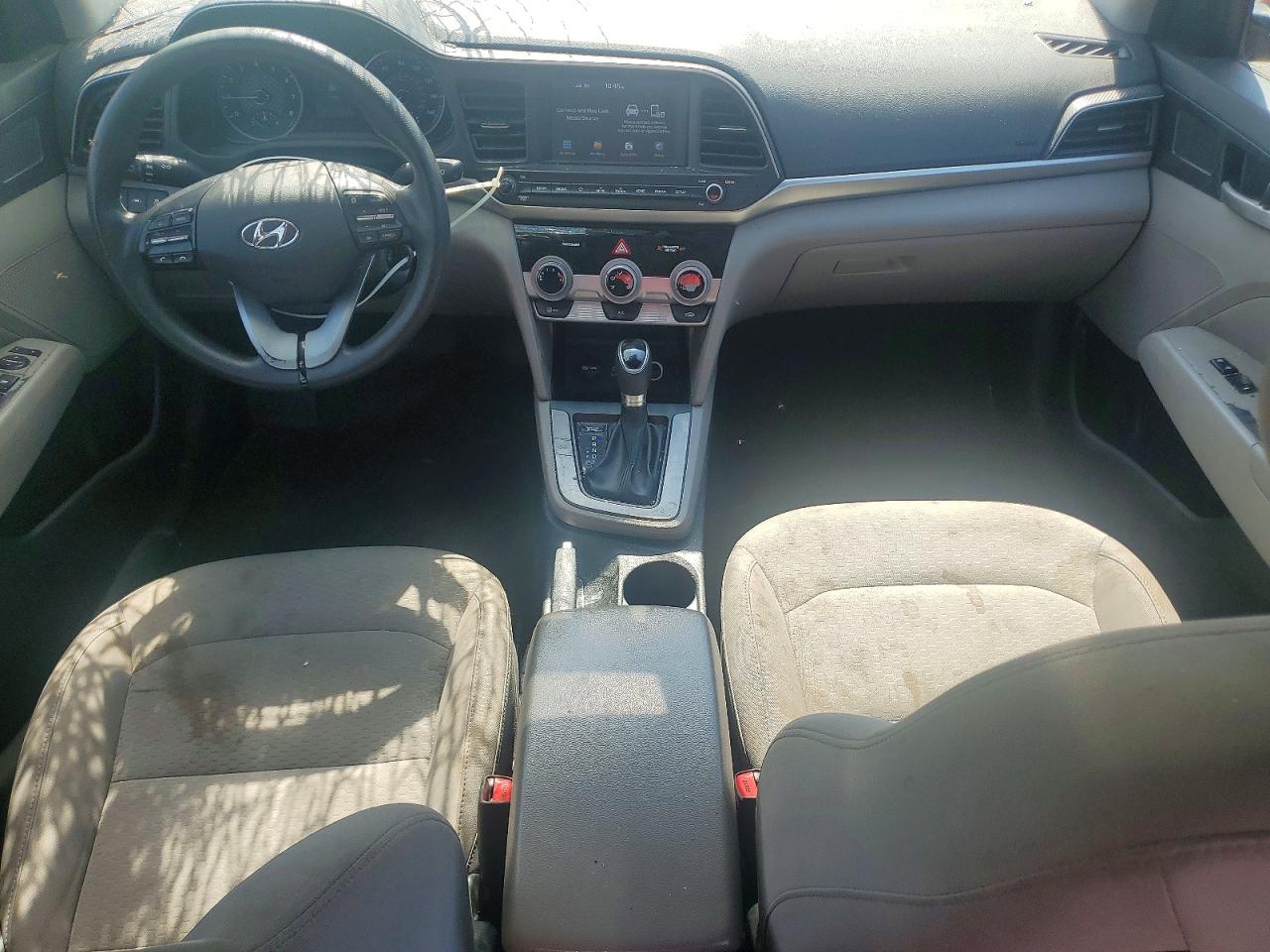 2019 Hyundai Elantra Sel Red vin: 5NPD84LFXKH410327