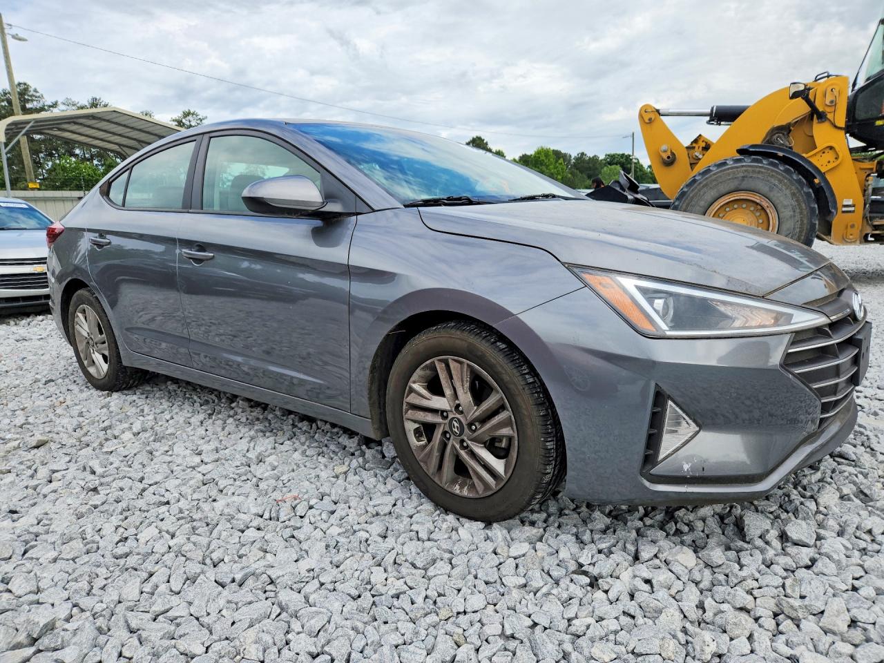 2019 Hyundai Elantra Sel Gray vin: 5NPD84LFXKH419819