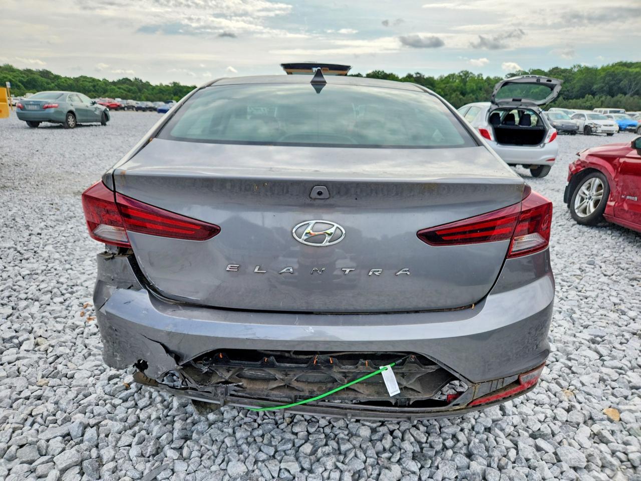 2019 Hyundai Elantra Sel Gray vin: 5NPD84LFXKH419819