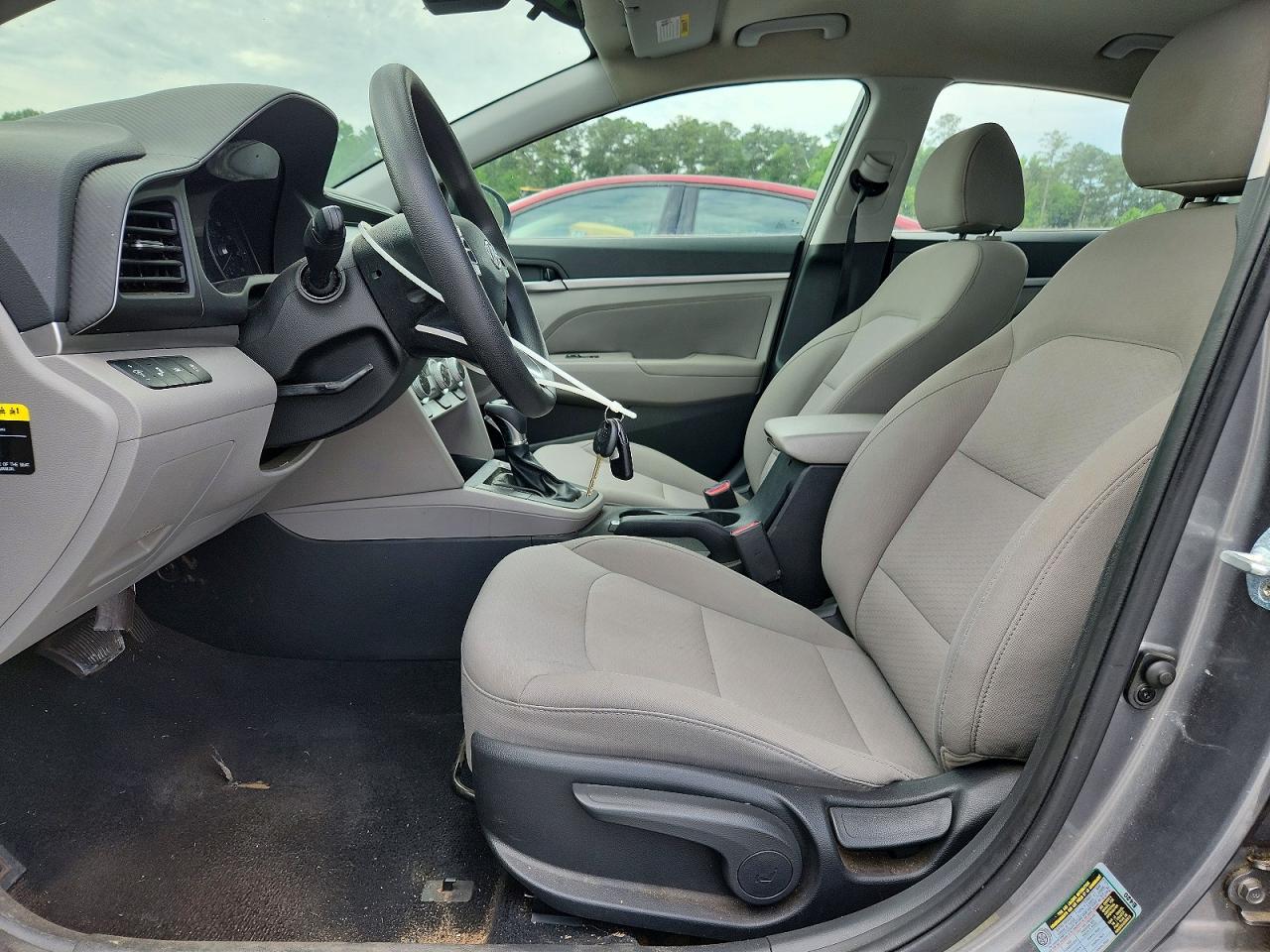 2019 Hyundai Elantra Sel Gray vin: 5NPD84LFXKH419819