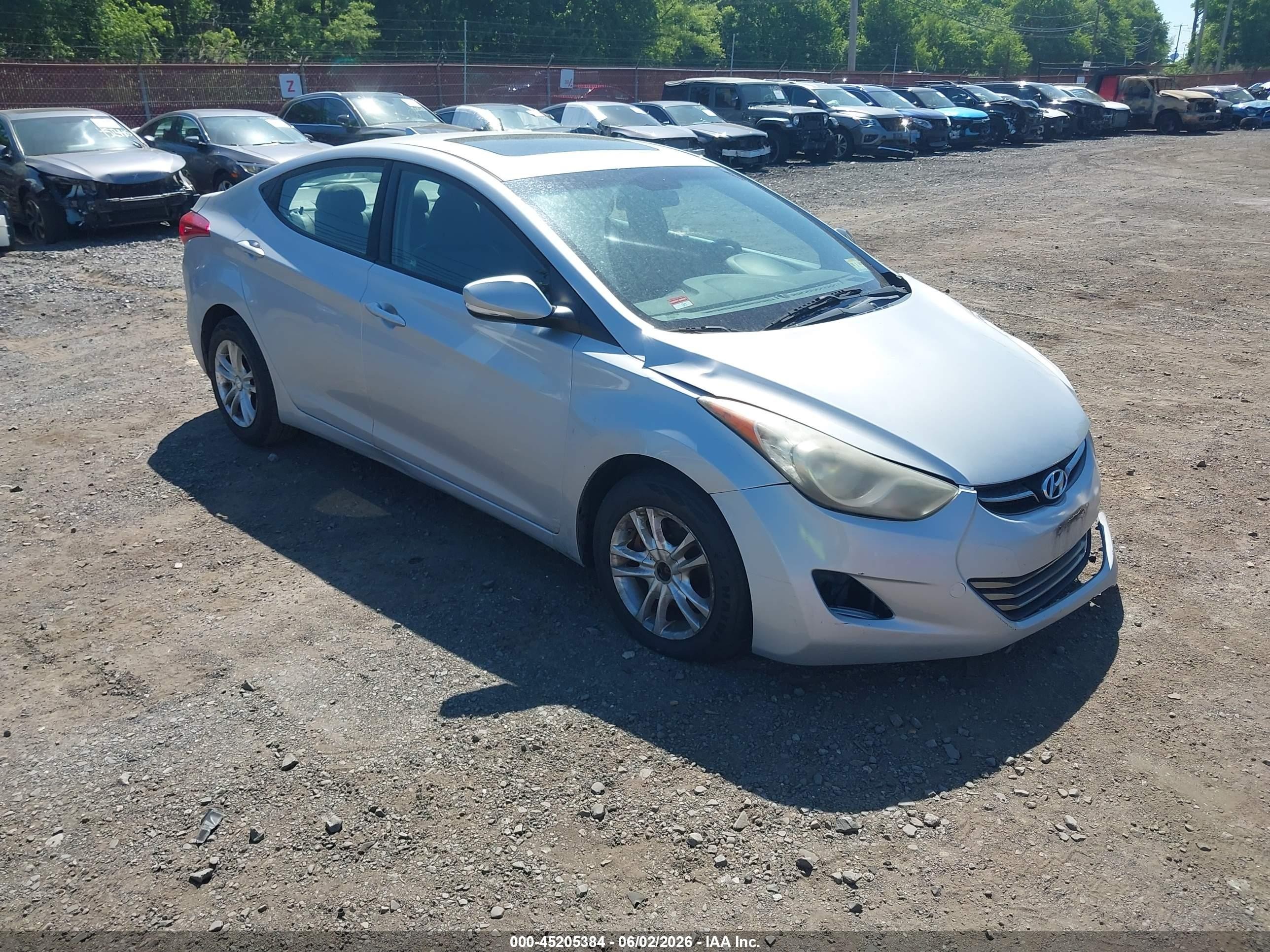 2011 Hyundai Elantra Limited Silver vin: 5NPDH4AE0BH020735