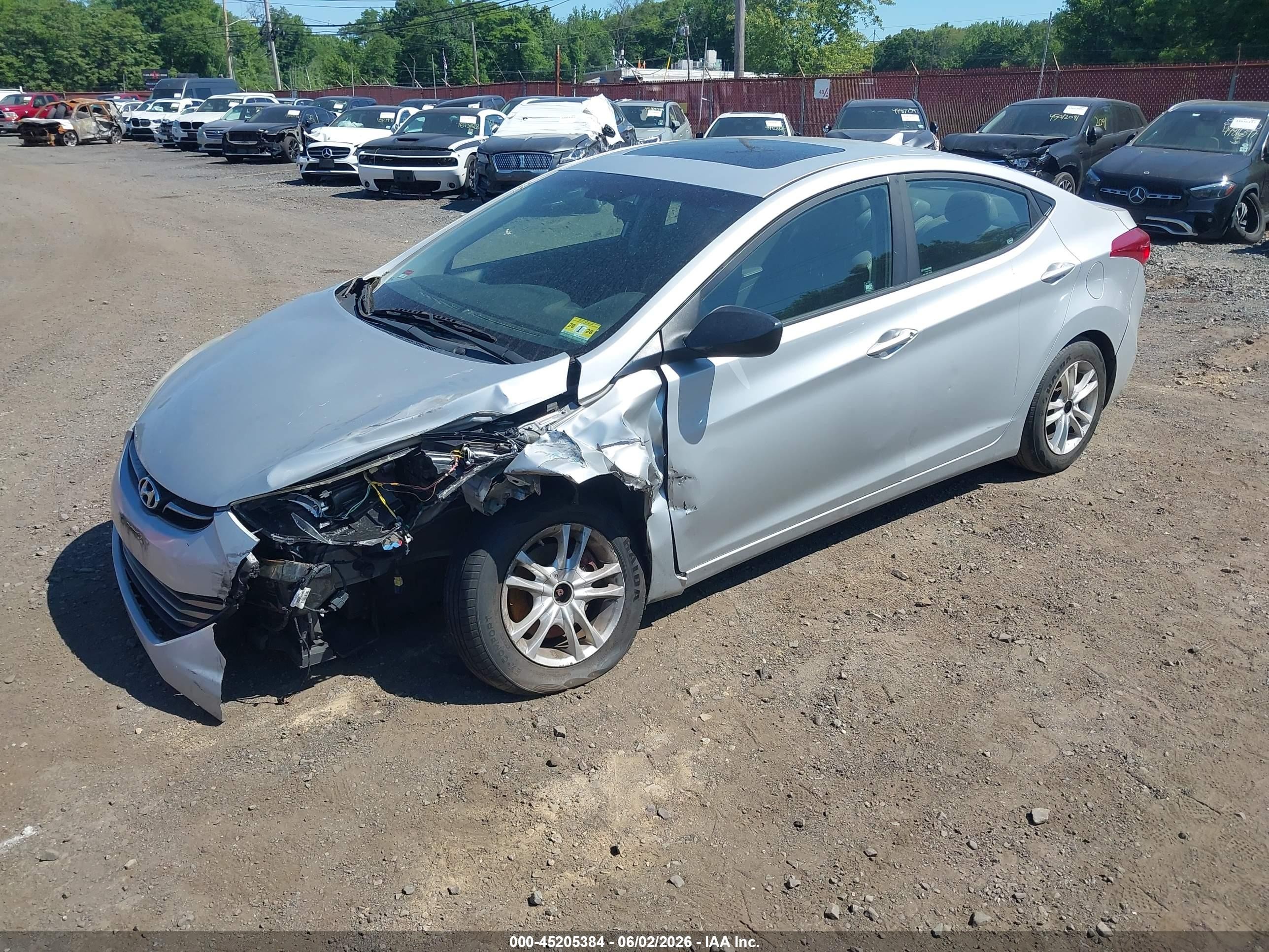 2011 Hyundai Elantra Limited Silver vin: 5NPDH4AE0BH020735
