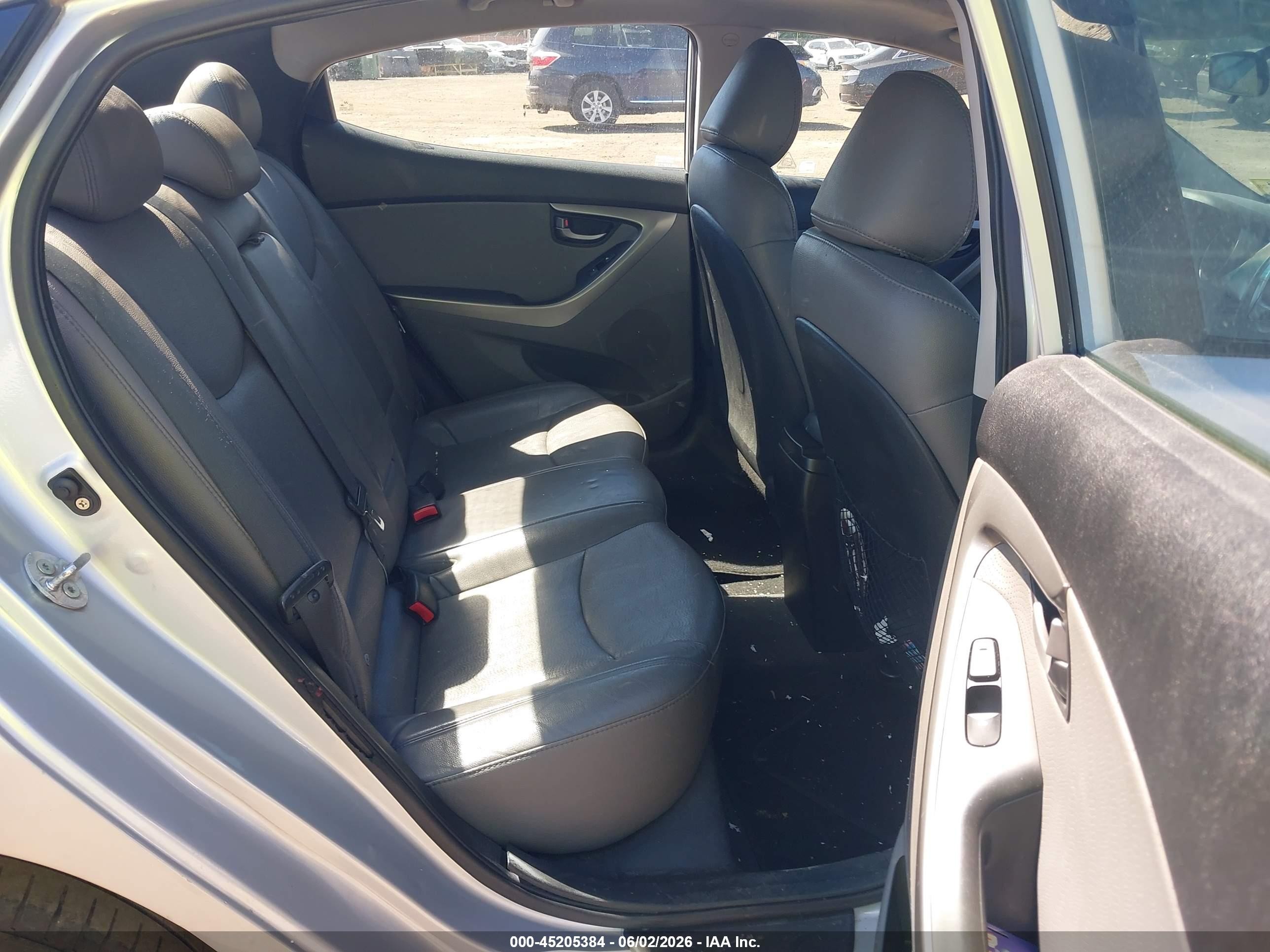 2011 Hyundai Elantra Limited Silver vin: 5NPDH4AE0BH020735