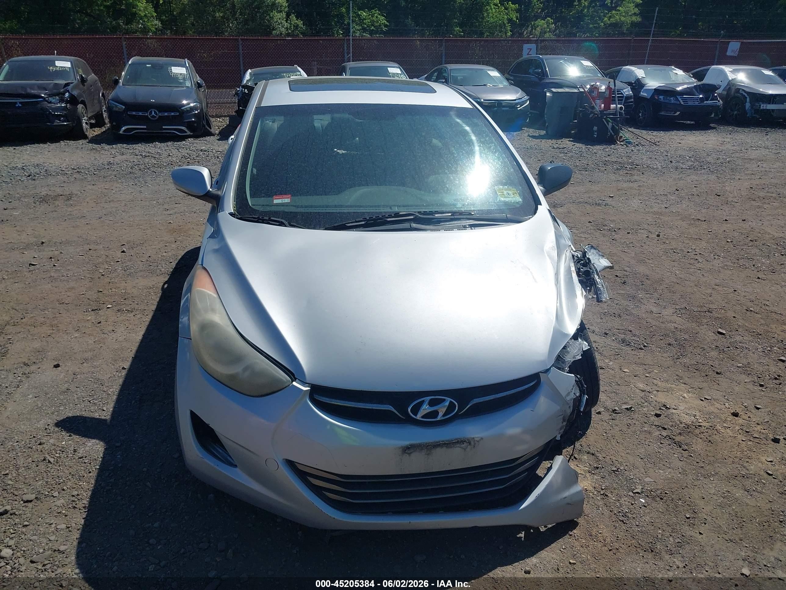 2011 Hyundai Elantra Limited Silver vin: 5NPDH4AE0BH020735