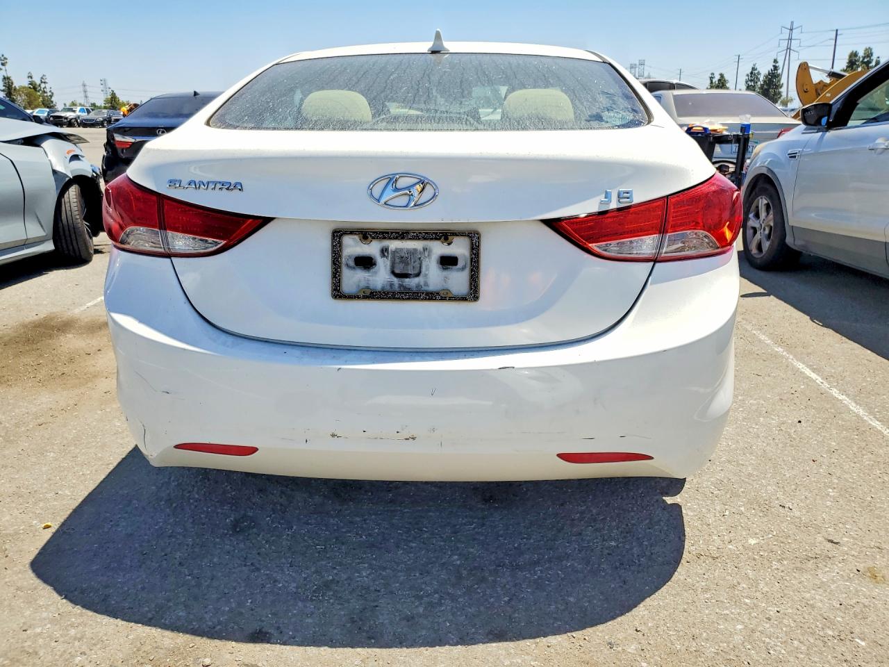 2011 Hyundai Elantra Gls White vin: 5NPDH4AE0BH029502