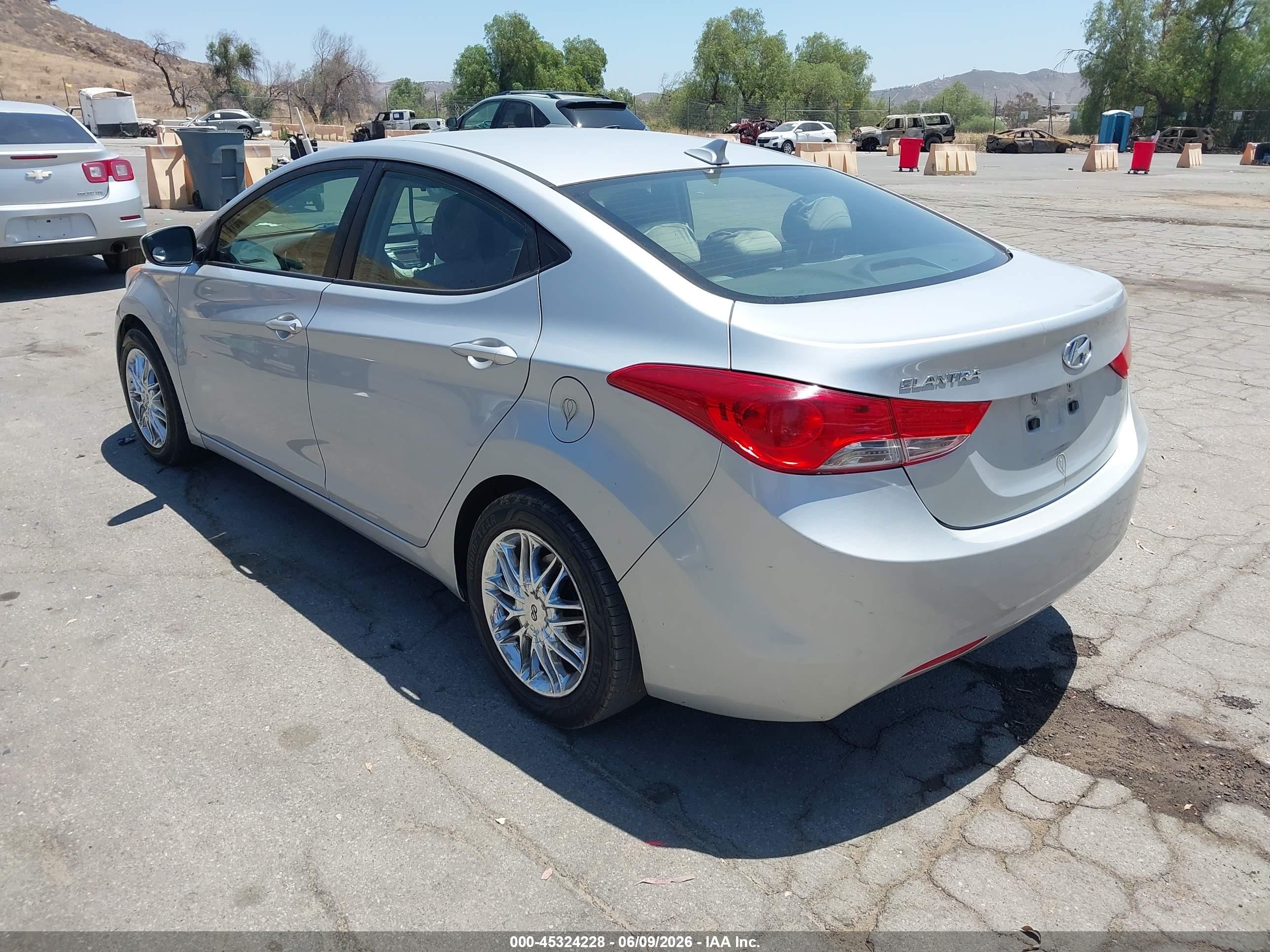 2011 Hyundai Elantra Gls Silver vin: 5NPDH4AE0BH030309