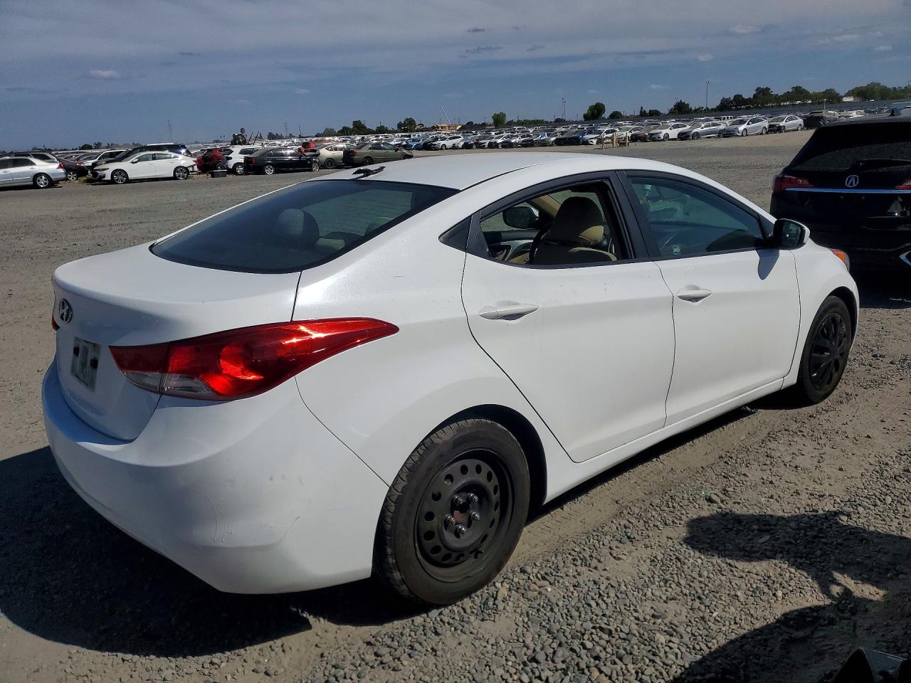 2011 Hyundai Elantra Gls White vin: 5NPDH4AE0BH050804
