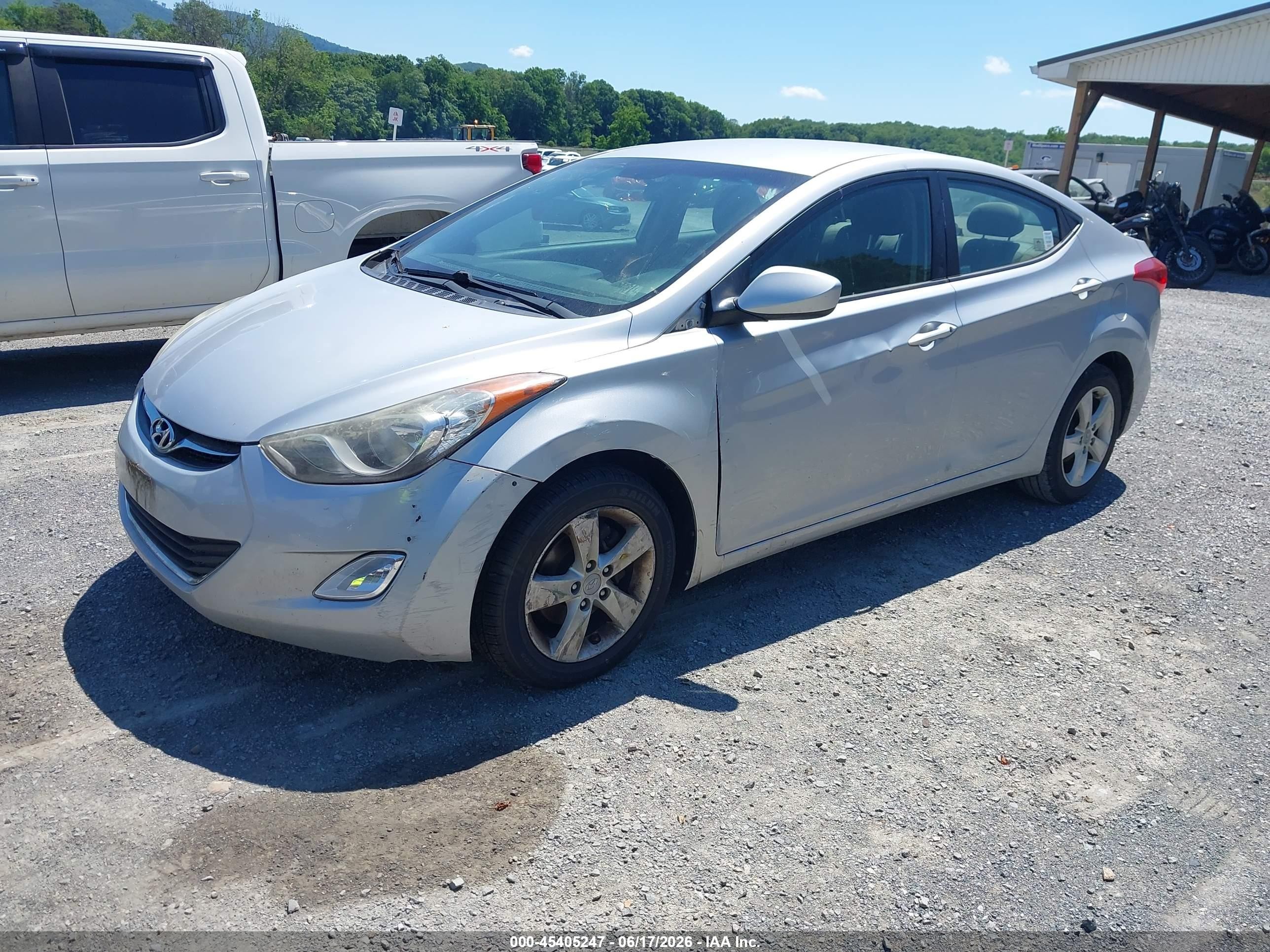 2012 Hyundai Elantra Gls Silver vin: 5NPDH4AE0CH064655