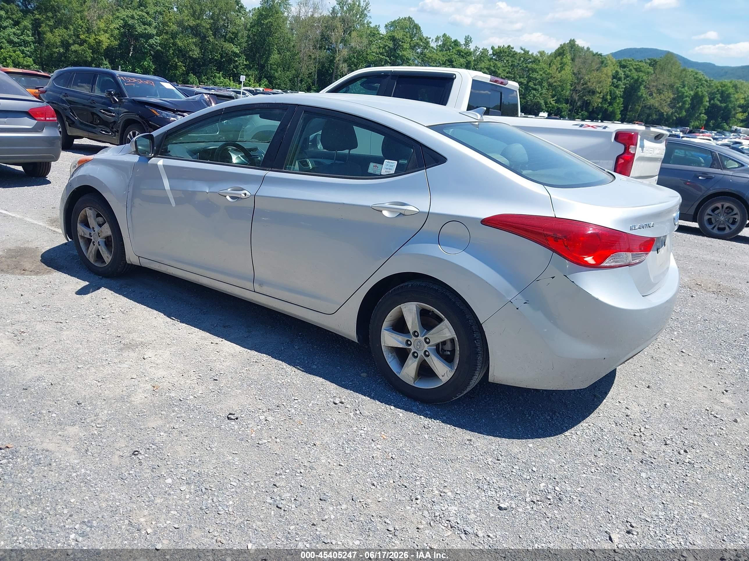 2012 Hyundai Elantra Gls Silver vin: 5NPDH4AE0CH064655