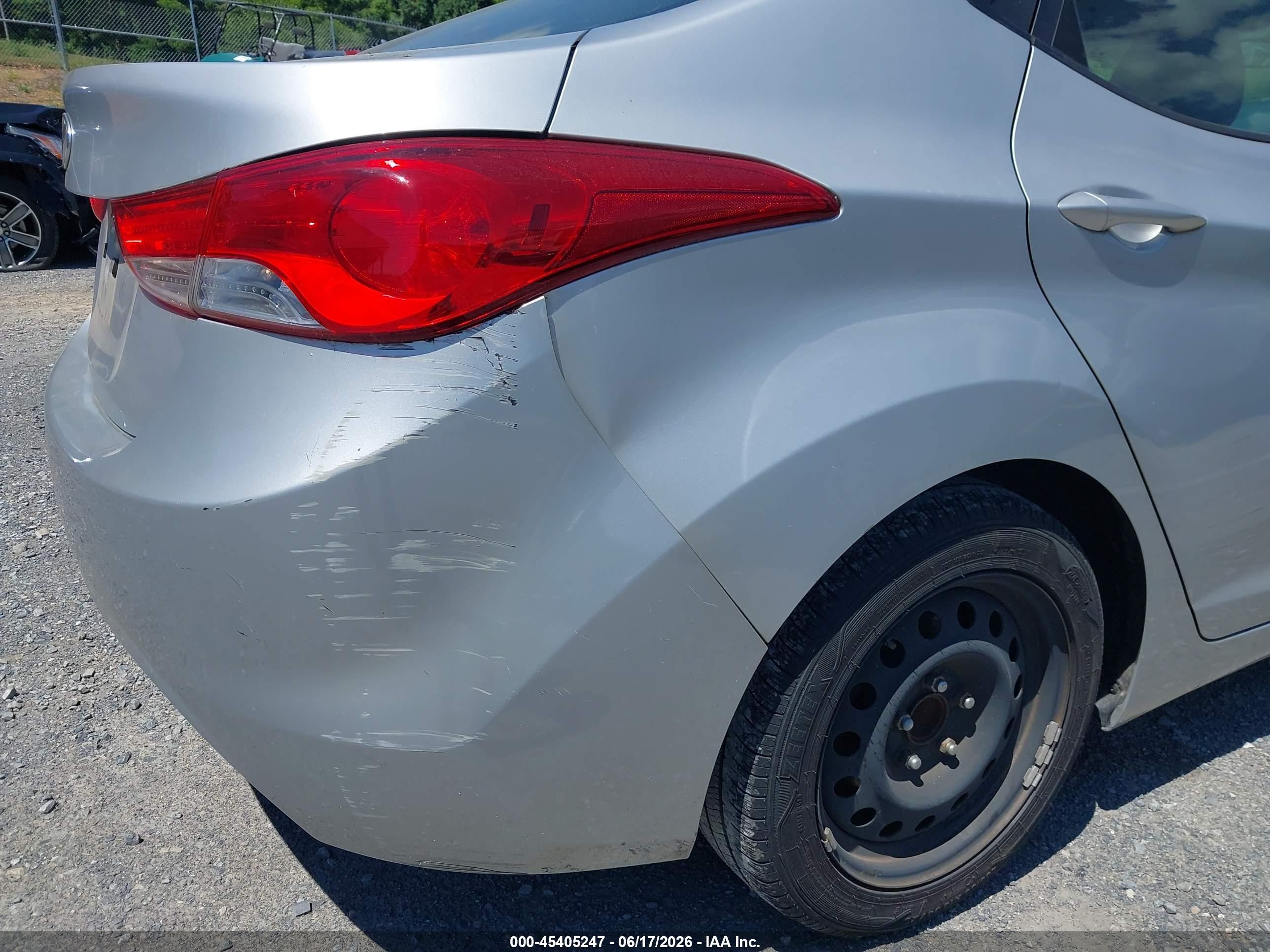 2012 Hyundai Elantra Gls Silver vin: 5NPDH4AE0CH064655