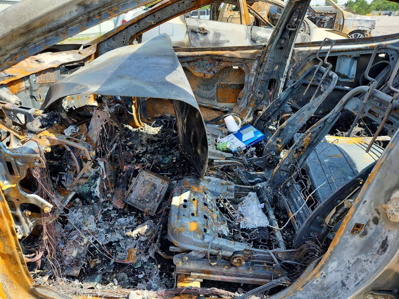 2012 Hyundai Elantra Gls Burn vin: 5NPDH4AE0CH113501