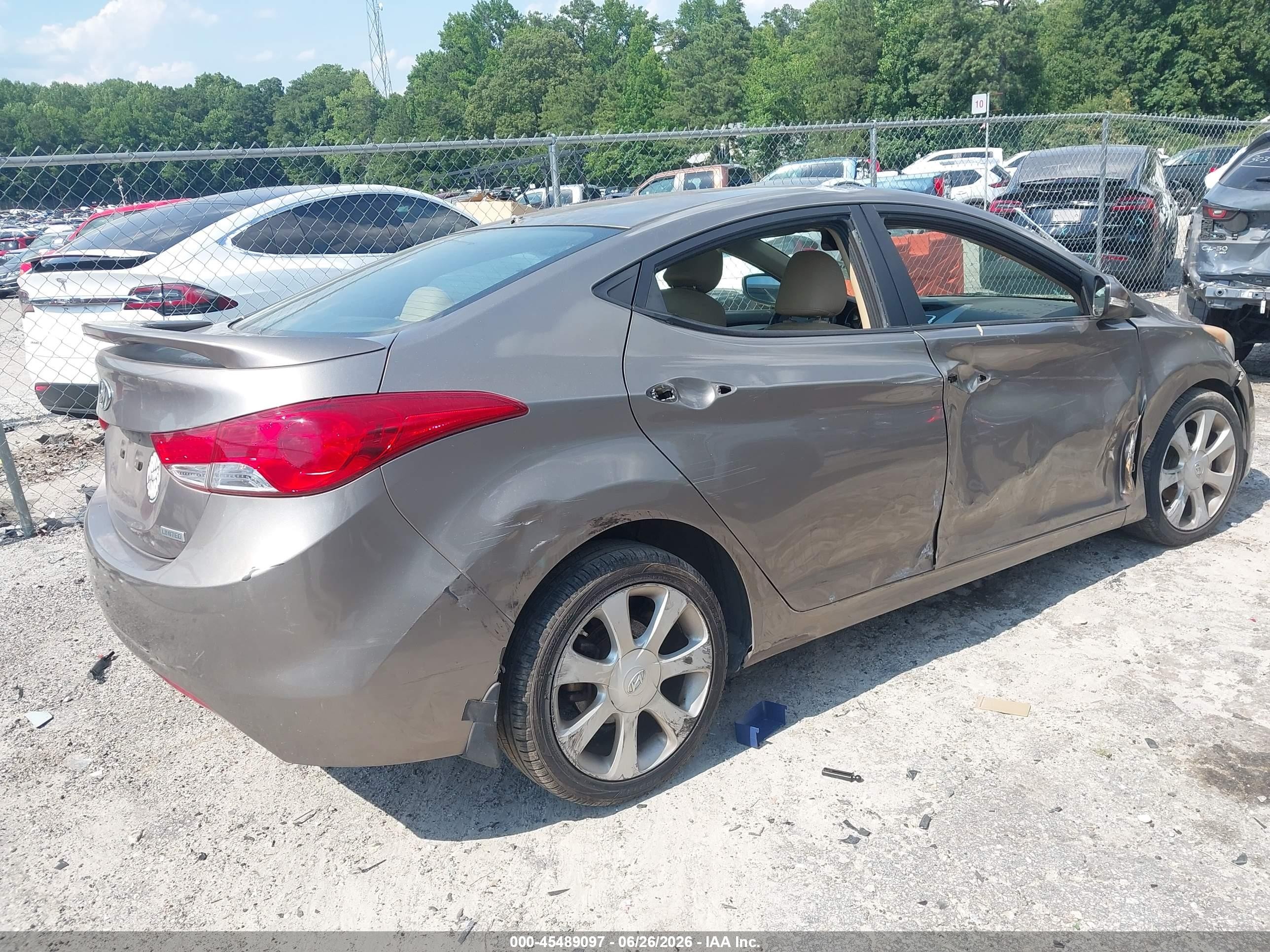 2013 Hyundai Elantra Limited Tan vin: 5NPDH4AE0DH152221