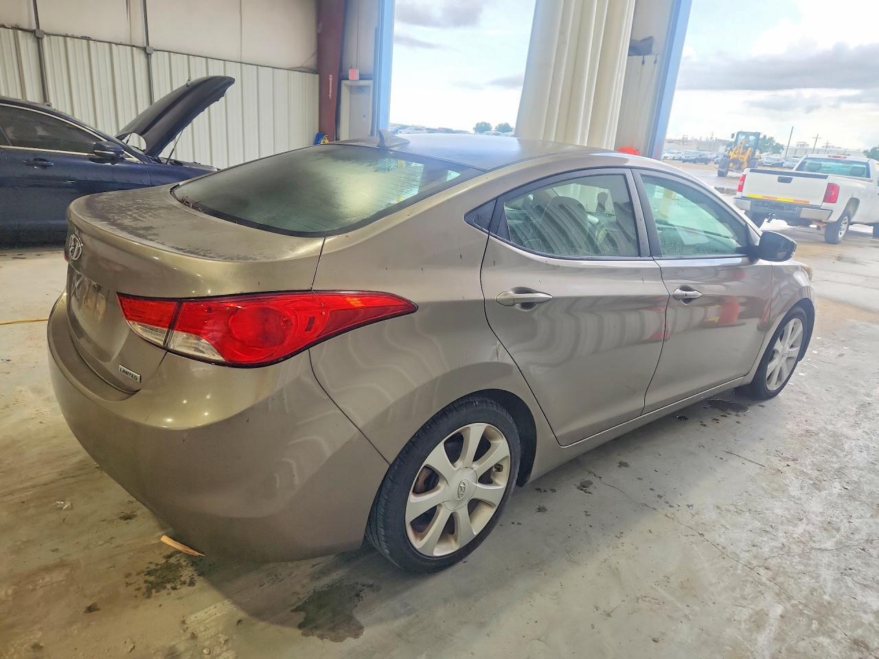 2013 Hyundai Elantra Limited Gold vin: 5NPDH4AE0DH161680
