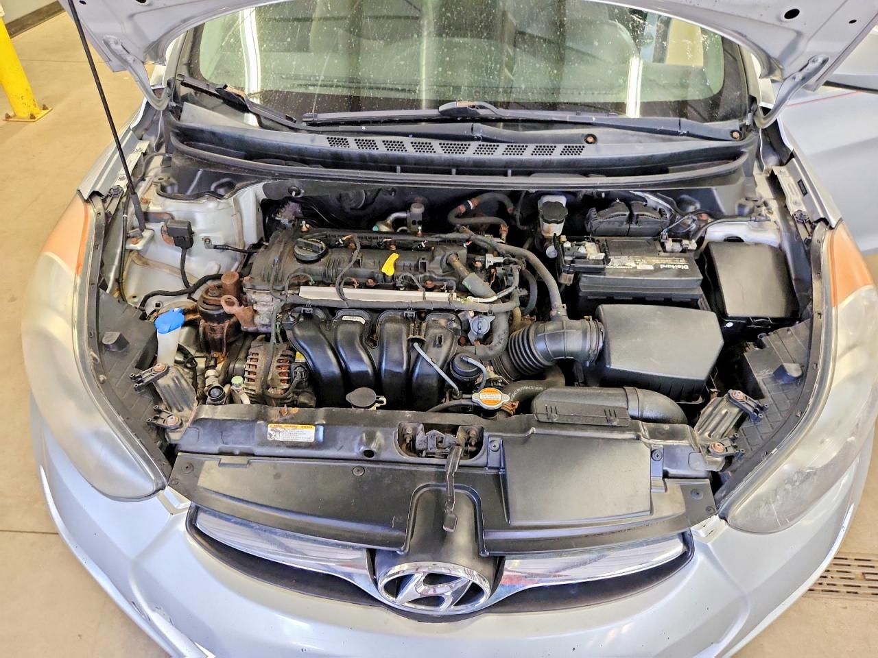 2013 Hyundai Elantra Gls Серебряный vin: 5NPDH4AE0DH173831