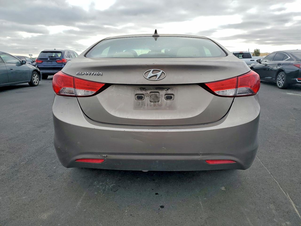 2013 Hyundai Elantra Gls Beige vin: 5NPDH4AE0DH186045