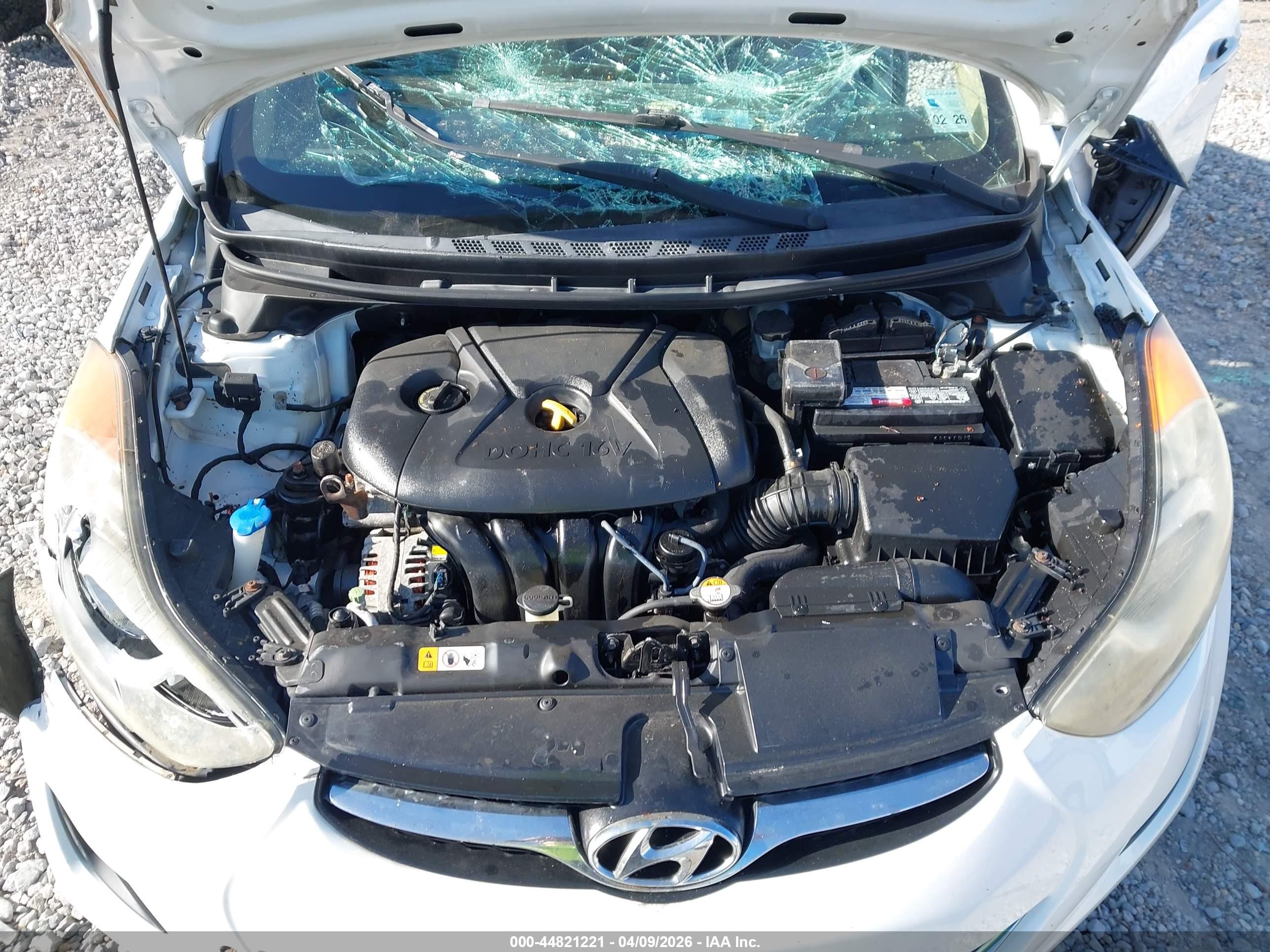 2013 Hyundai Elantra Gls/limited White vin: 5NPDH4AE0DH194405