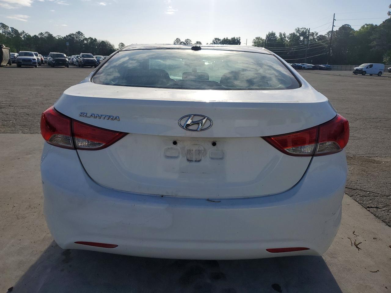 2013 Hyundai Elantra Gls White vin: 5NPDH4AE0DH206911