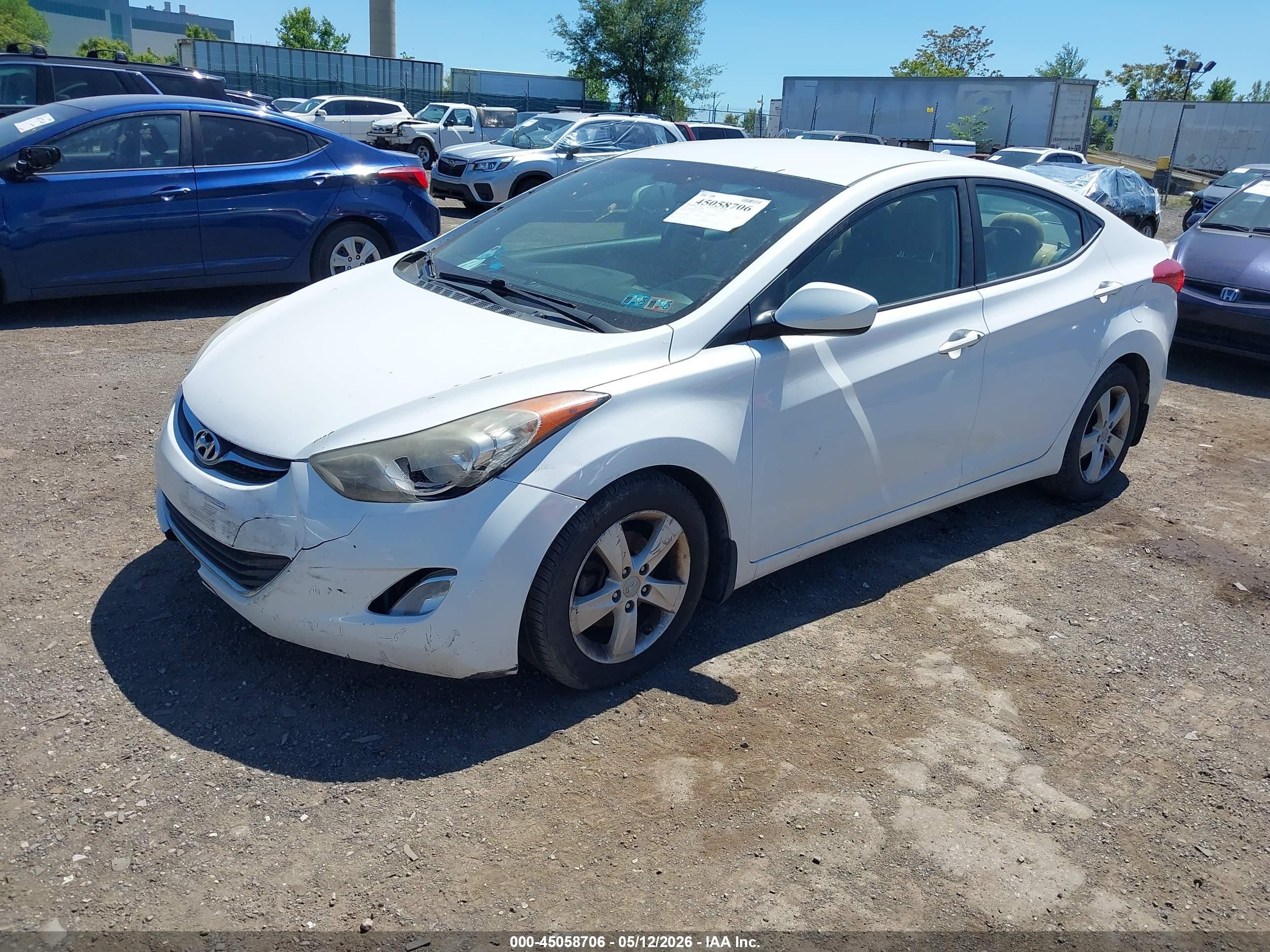 2013 Hyundai Elantra Gls White vin: 5NPDH4AE0DH216581