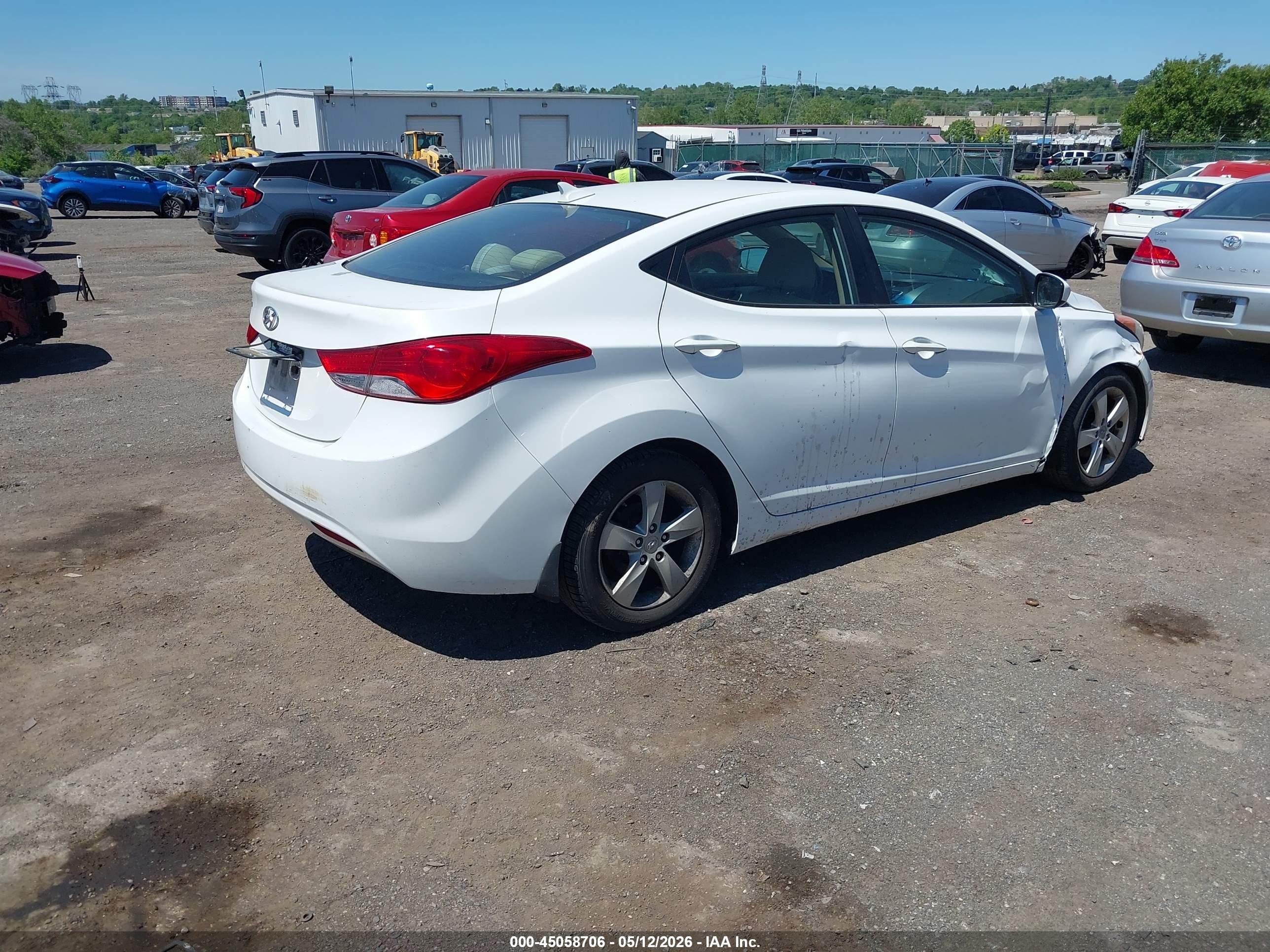 2013 Hyundai Elantra Gls White vin: 5NPDH4AE0DH216581