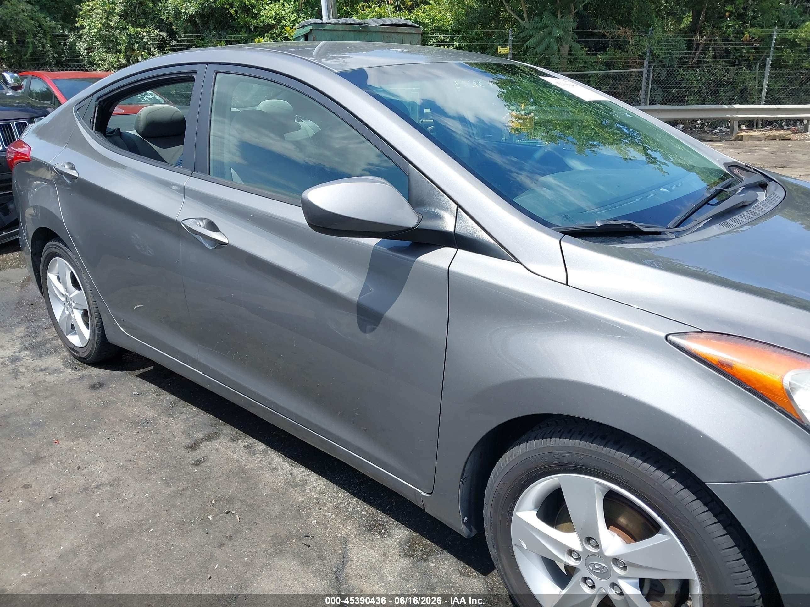 2013 Hyundai Elantra Gls Gray vin: 5NPDH4AE0DH233039