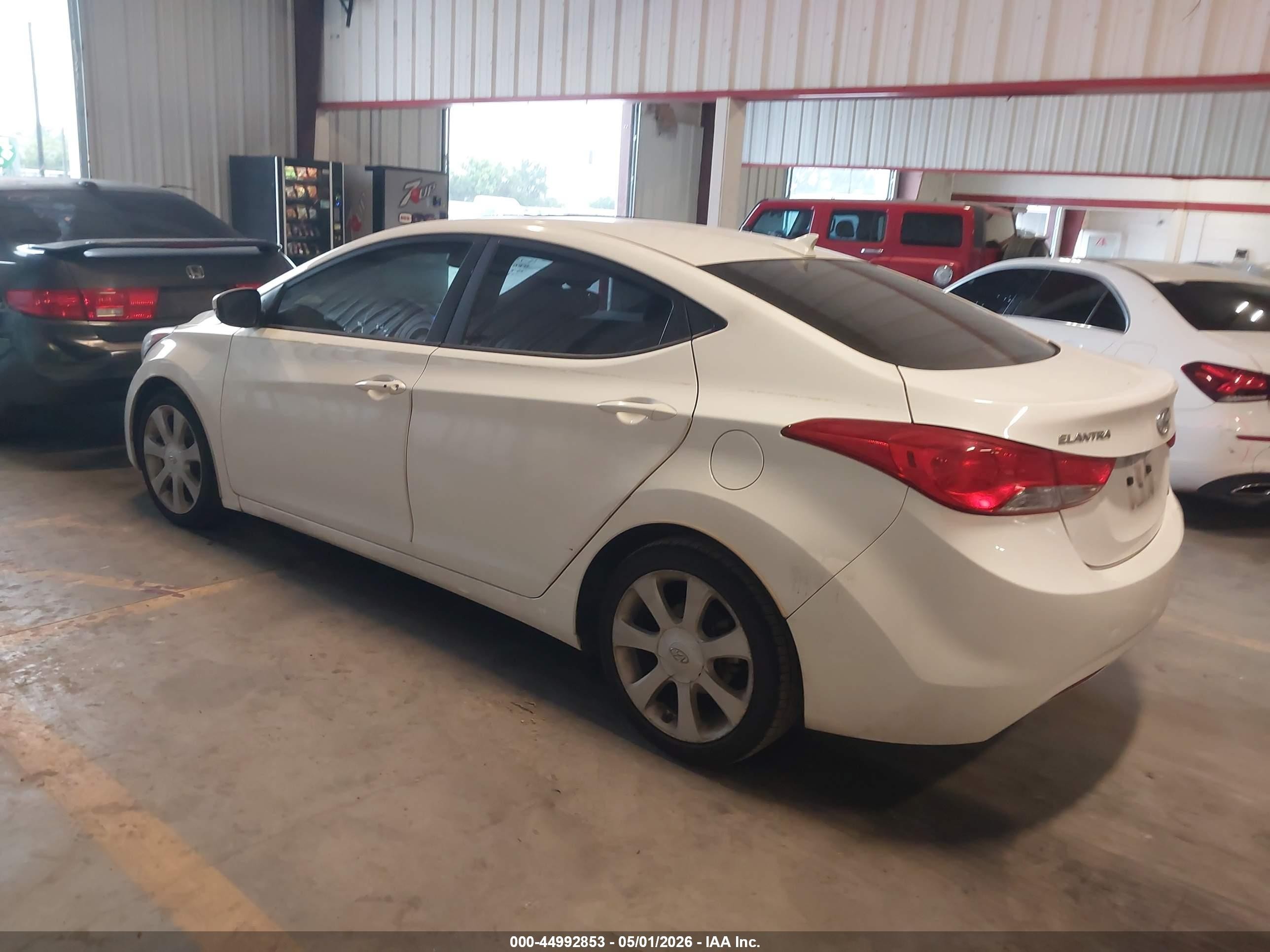 2013 Hyundai Elantra Limited White vin: 5NPDH4AE0DH237401