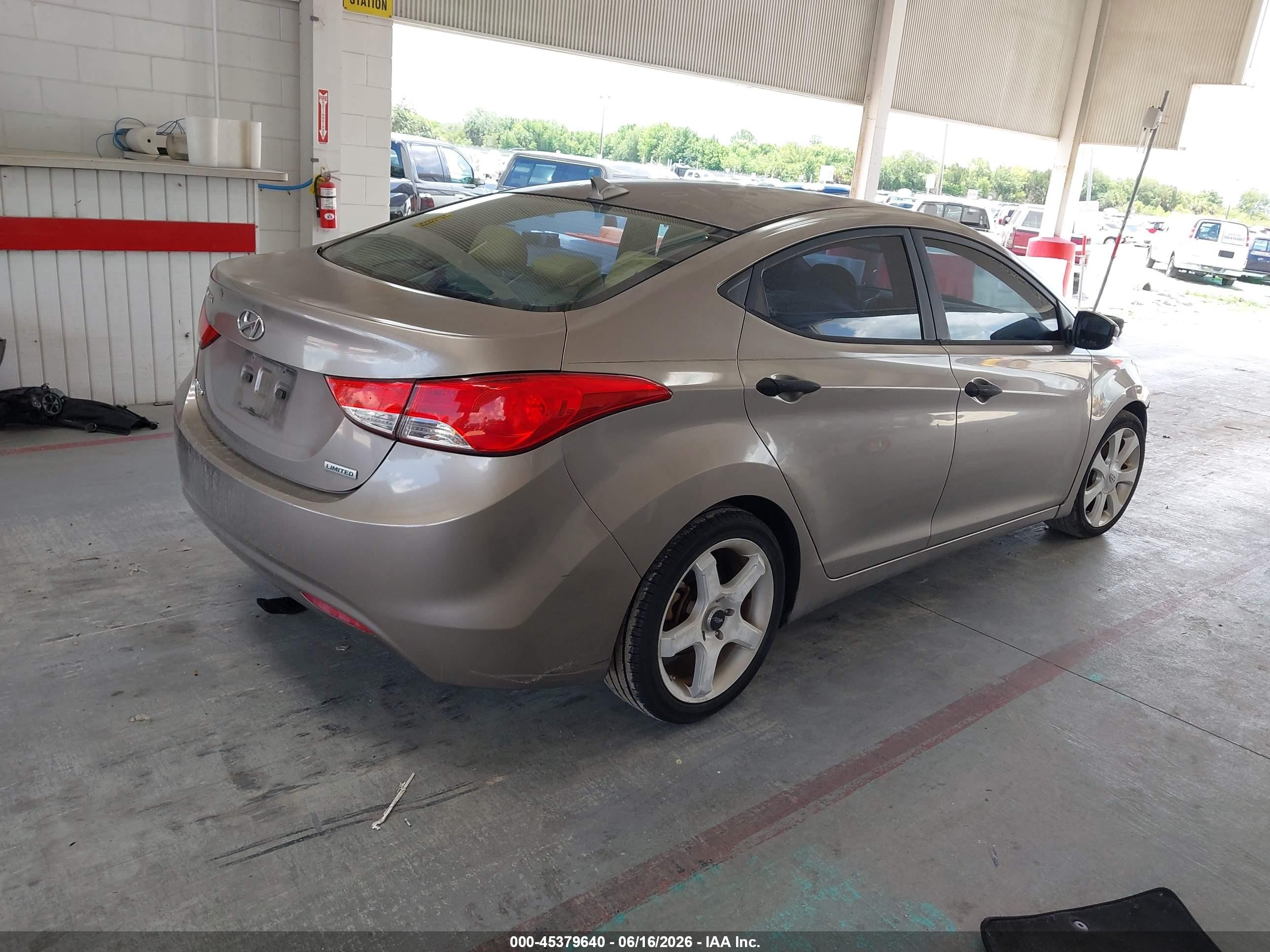 2013 Hyundai Elantra Limited Brown vin: 5NPDH4AE0DH240511