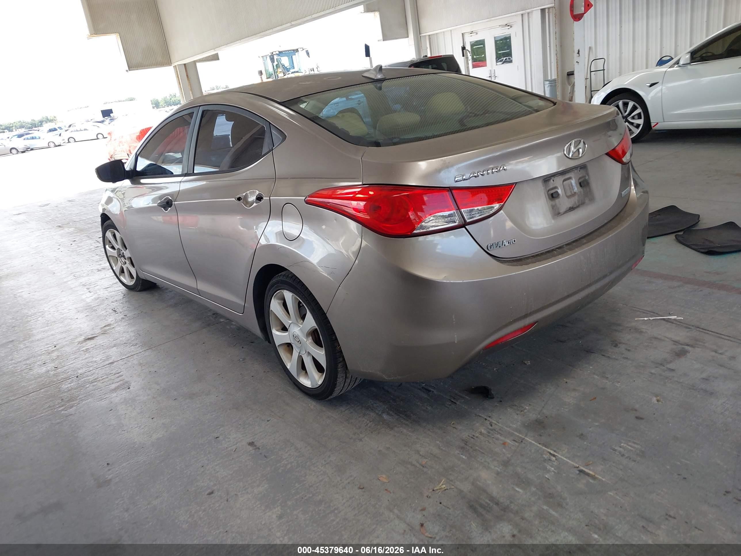 2013 Hyundai Elantra Limited Brown vin: 5NPDH4AE0DH240511