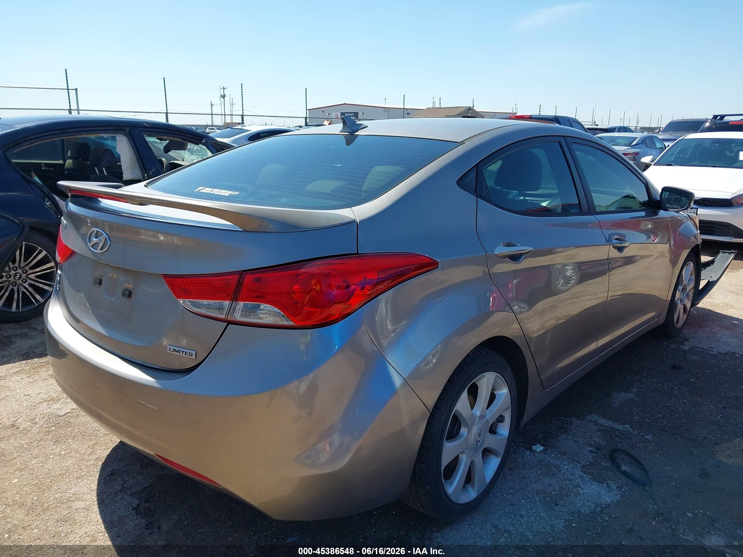 2013 Hyundai Elantra Limited Серый vin: 5NPDH4AE0DH243747