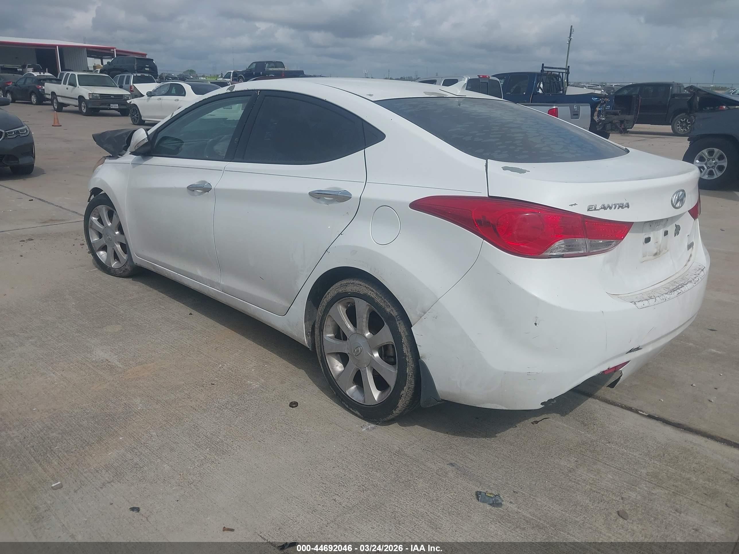 2013 Hyundai Elantra Limited White vin: 5NPDH4AE0DH247281